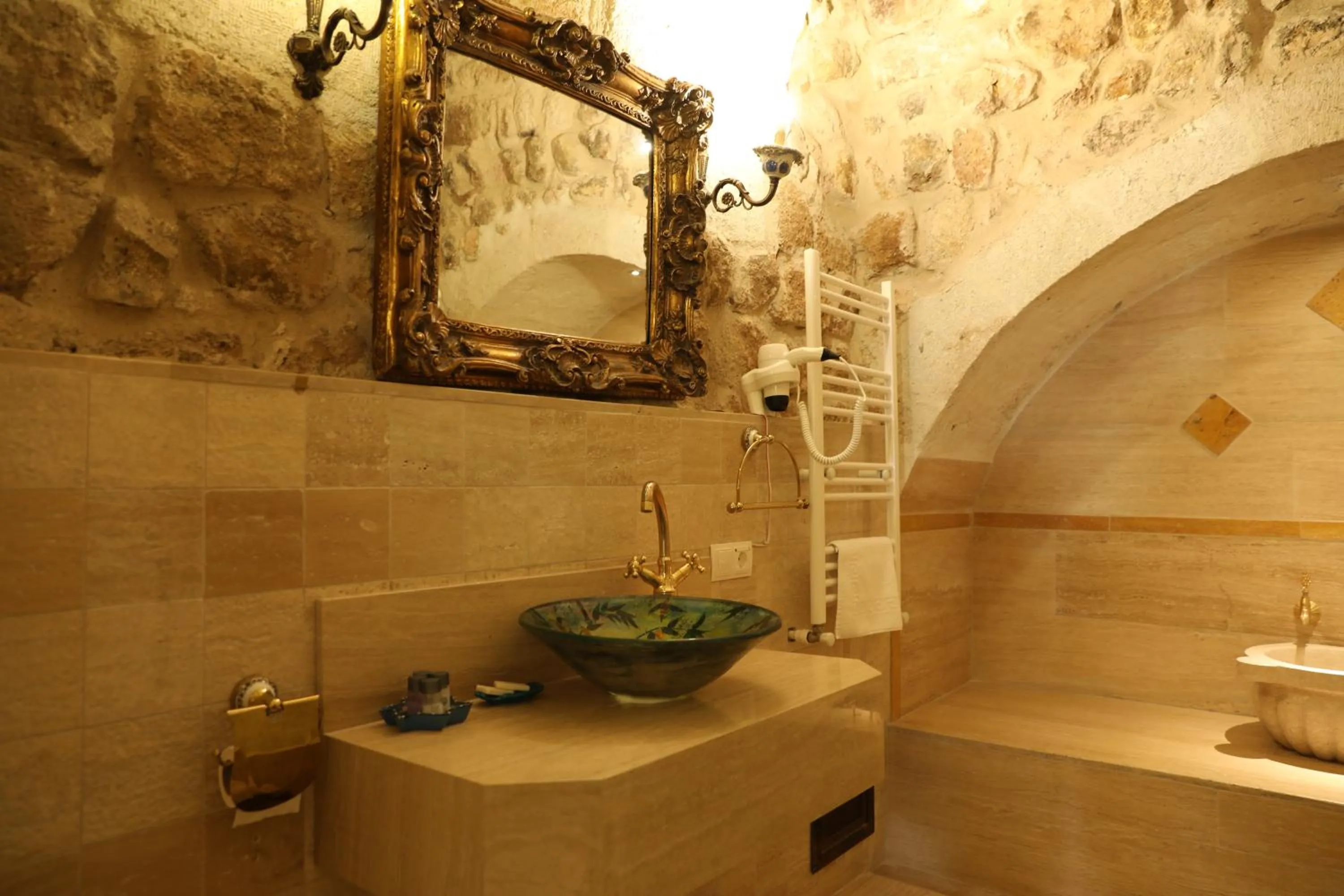 Bathroom in Hanımkız Konagı