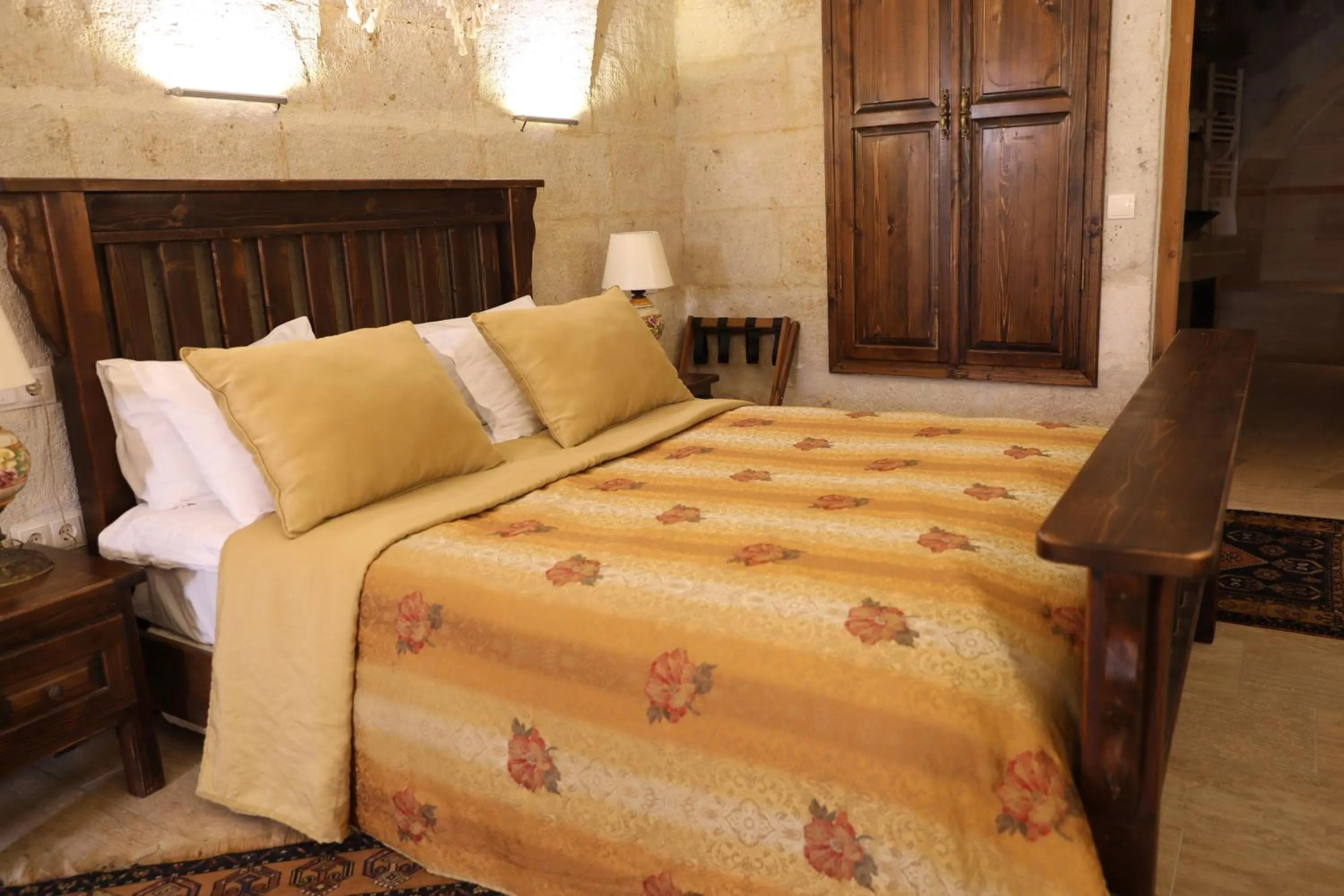 Bed in Hanımkız Konagı