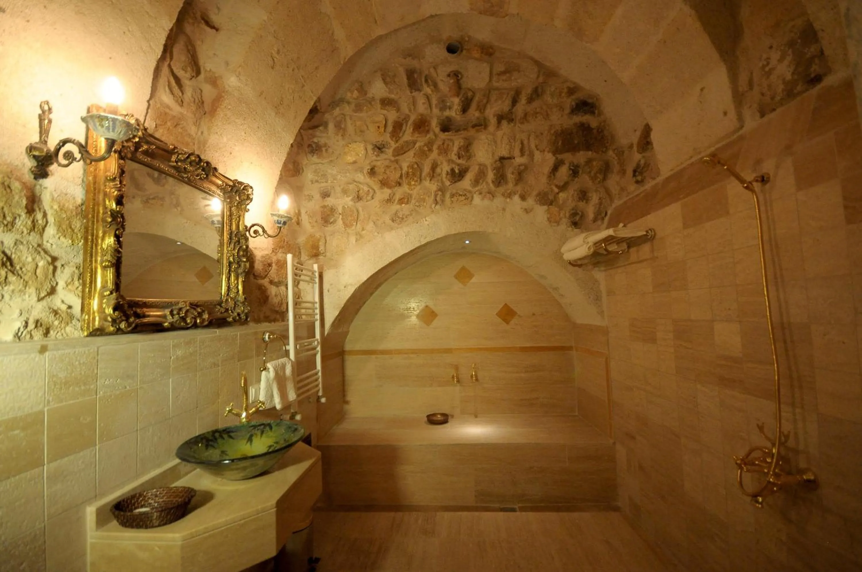 Bathroom in Hanımkız Konagı