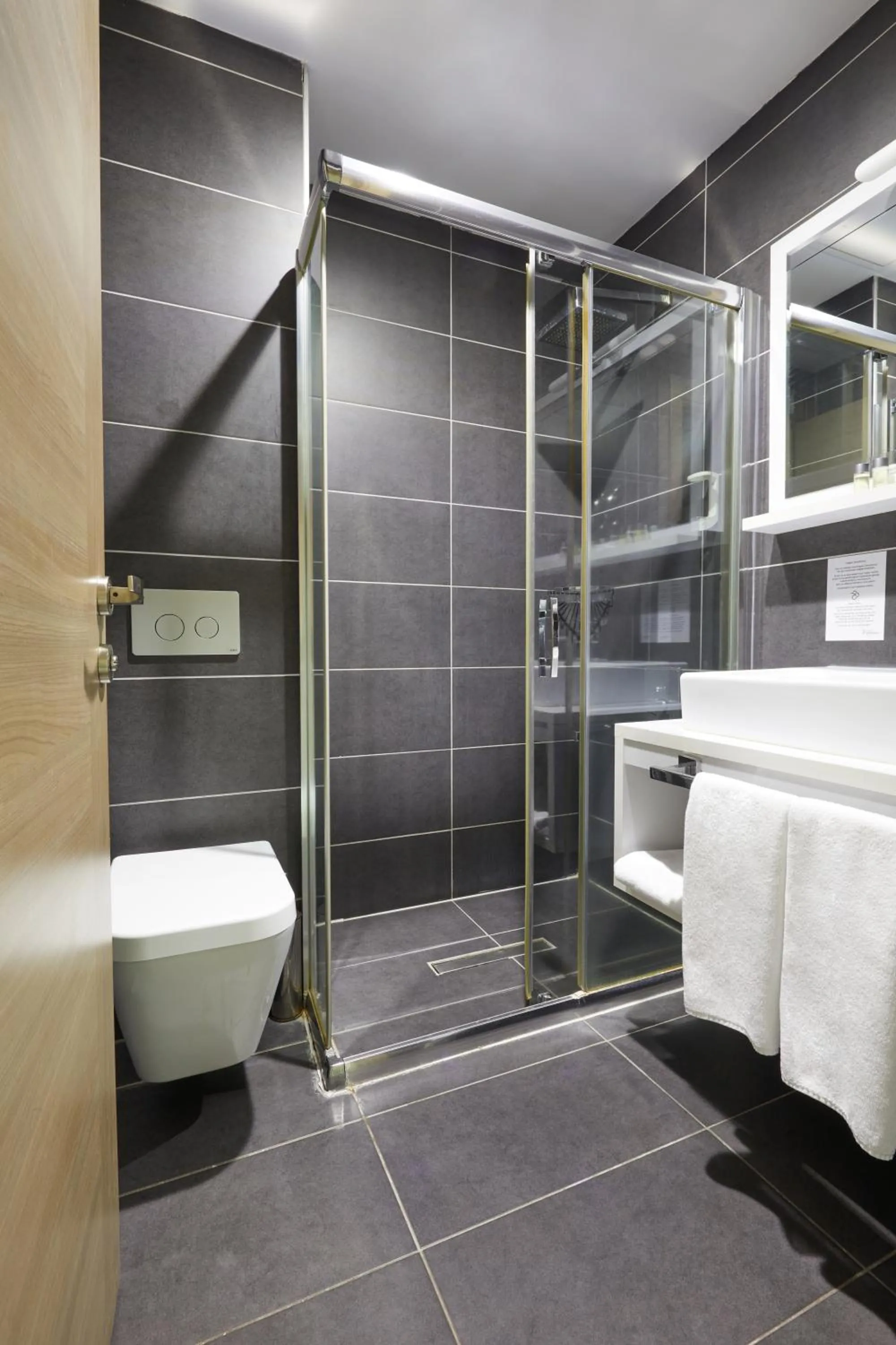 Shower in Park Dedeman Elazığ