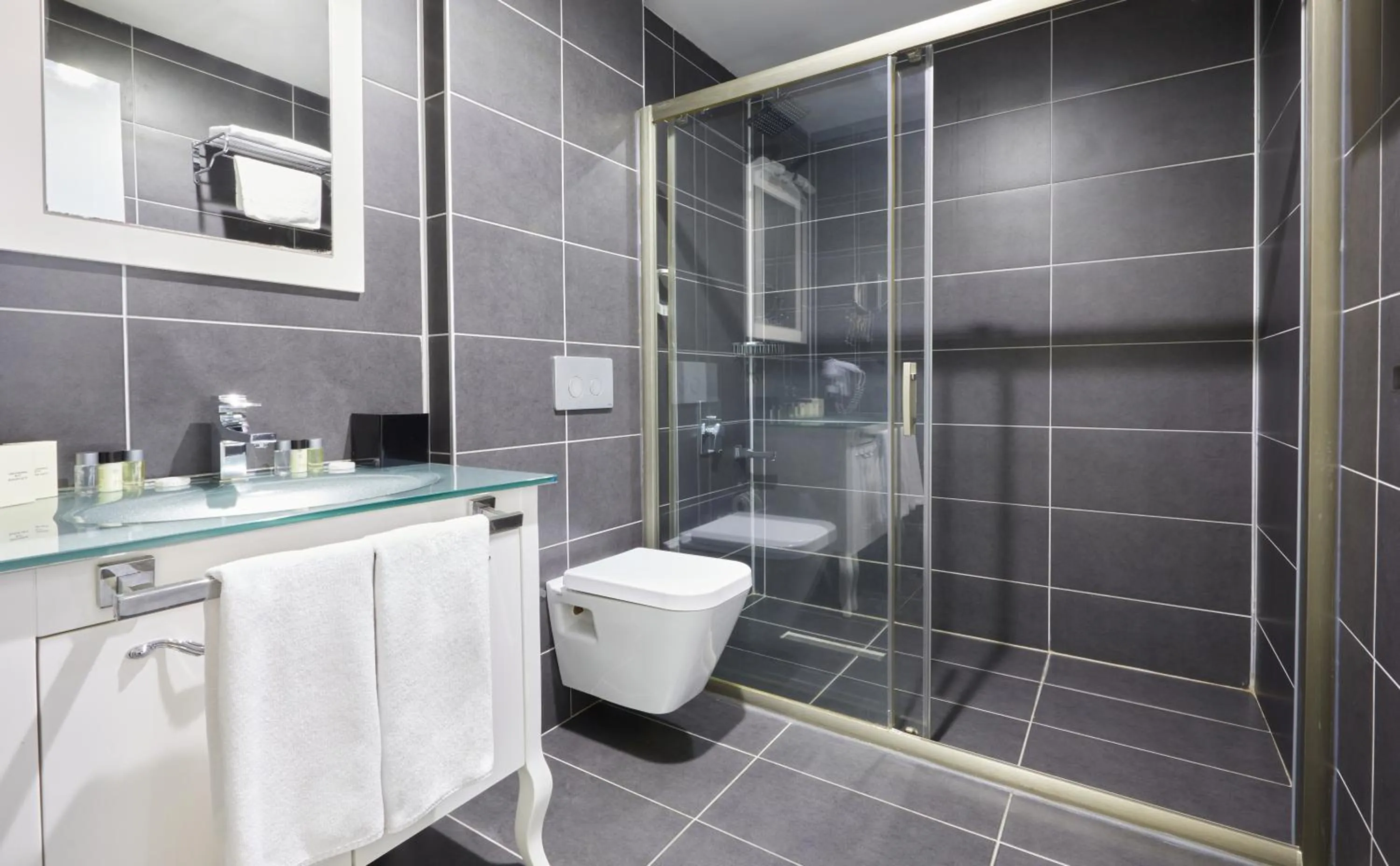 Shower in Park Dedeman Elazığ