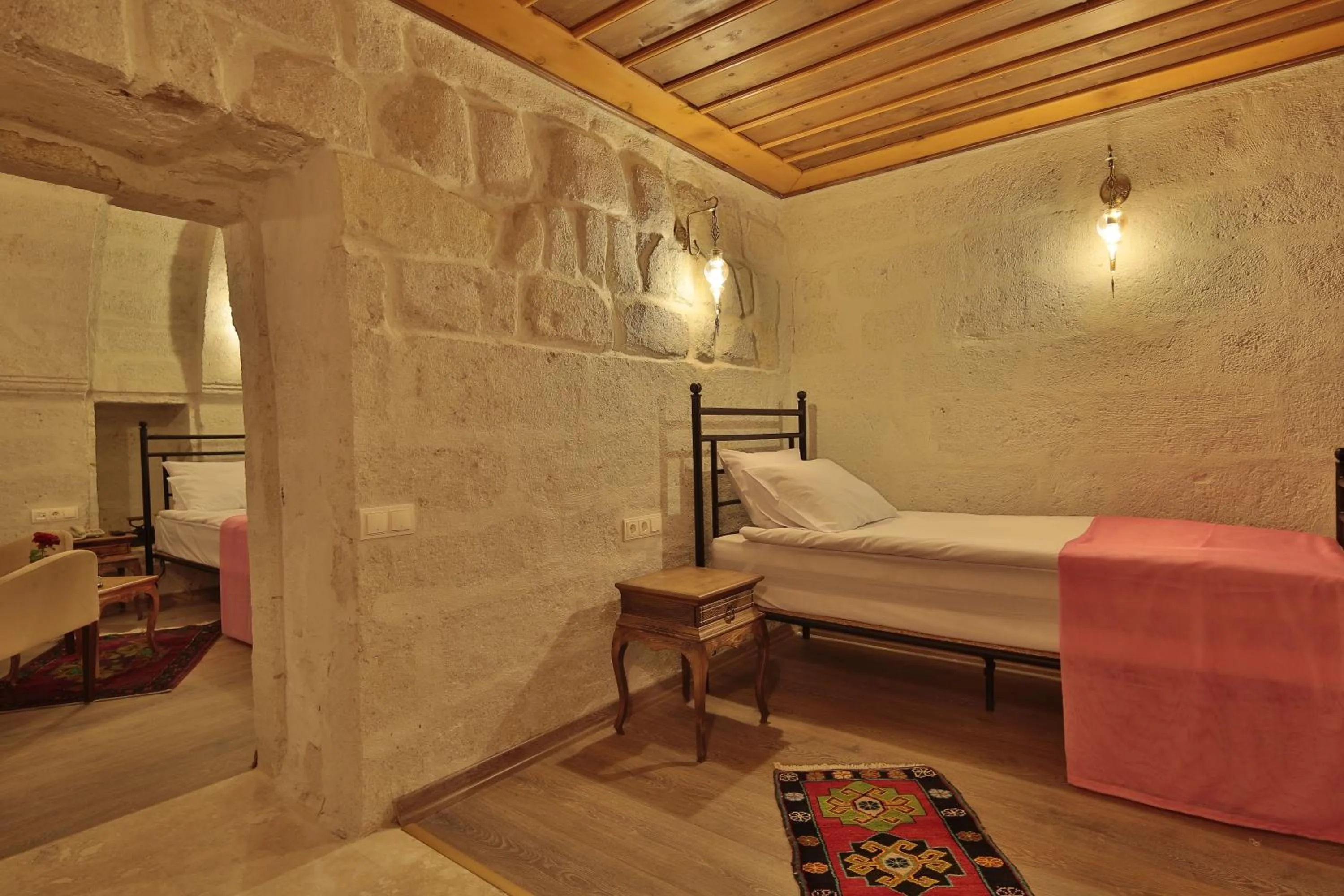 Bedroom, Bed in Jacob's Cave Suites - Cappadocia