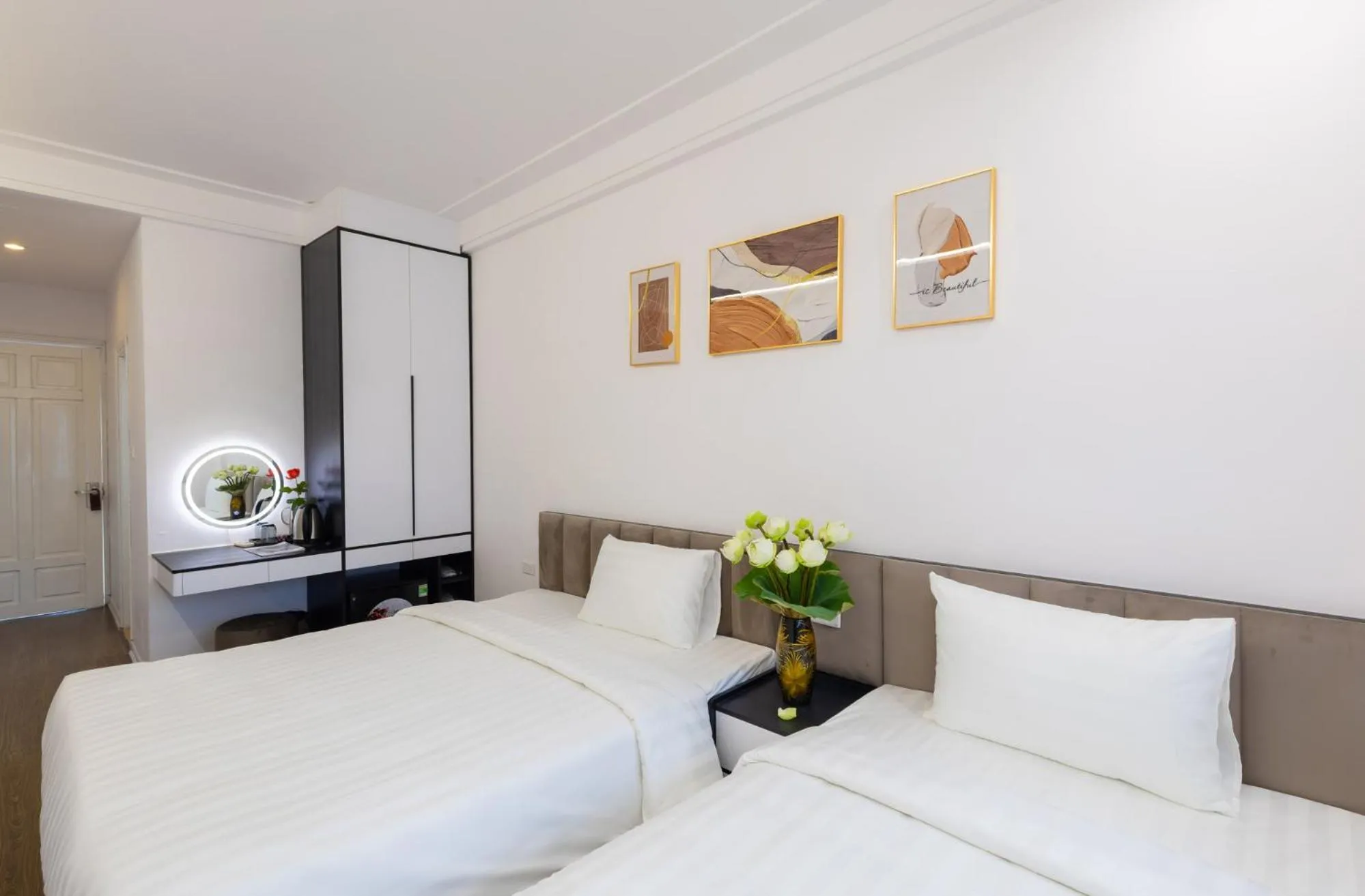 wardrobe, Bed in Better Home Hanoi