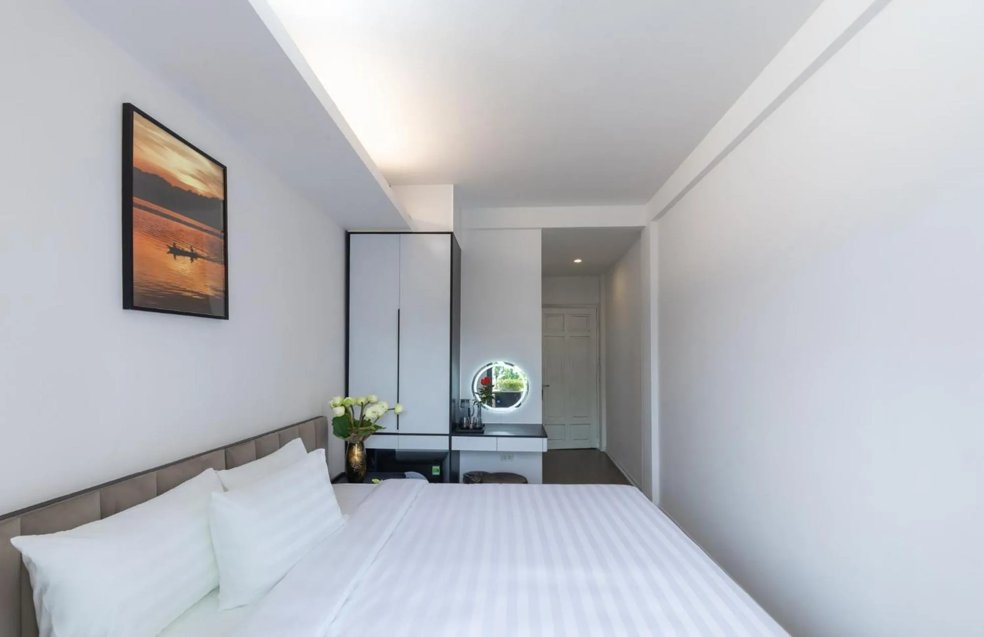 Photo of the whole room, Bed in Better Home Hanoi