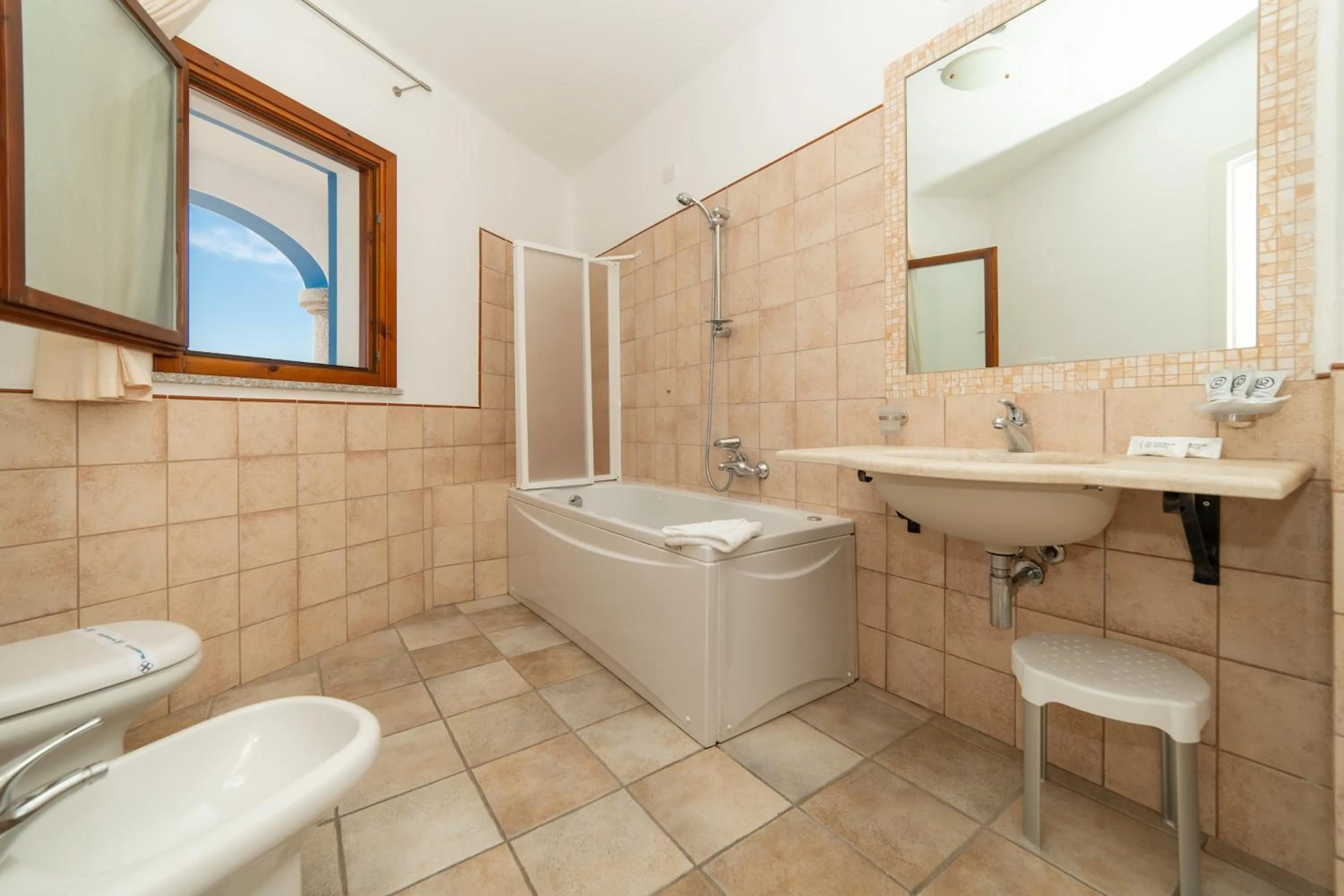 Bathroom in GH Diana Hotel