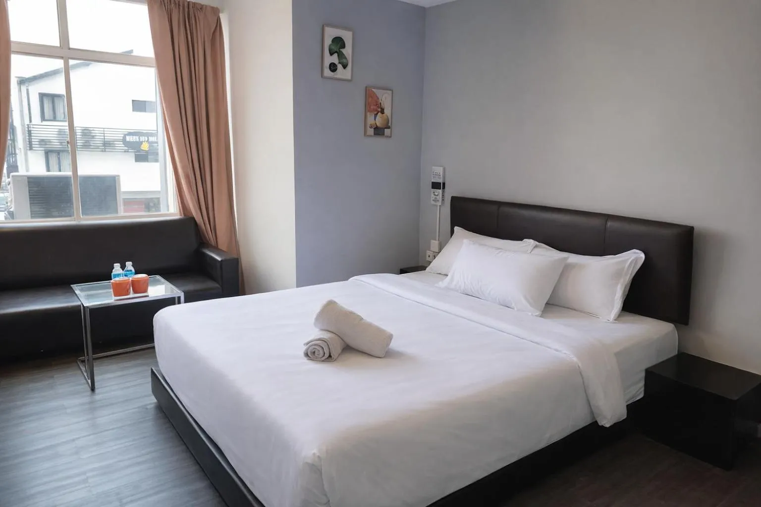 Bed in Newland Hotel by Ardens - Taman Pelangi, Johor Bahru