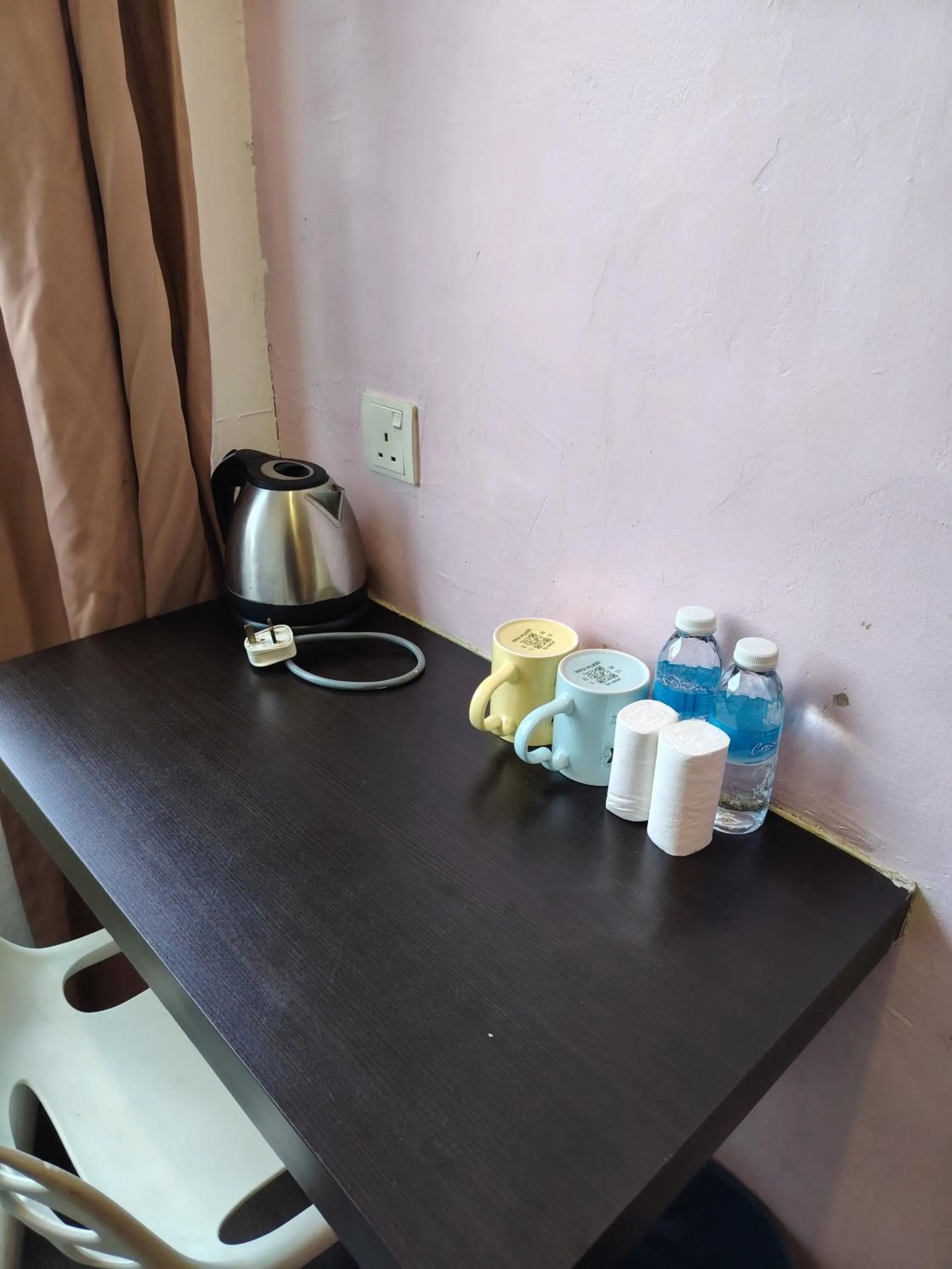 Kitchen or kitchenette in Newland Hotel by Ardens - Taman Pelangi, Johor Bahru