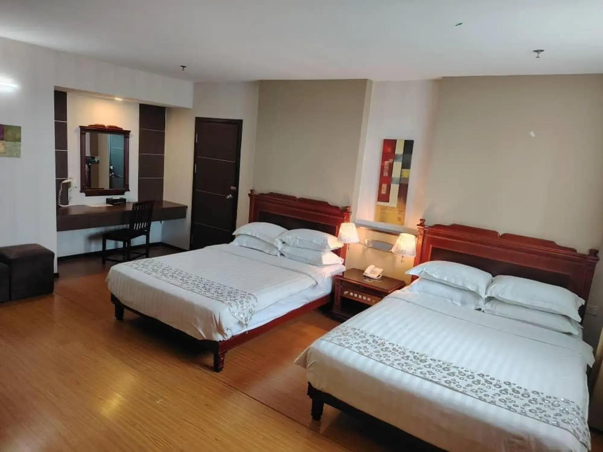 Superior Family Room in OYO 91193 Hi Inn Sibu Jaya Superior Family Room in OYO 91193 Hi Inn Sibu Jaya