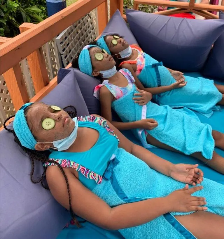 children in Casa Royal Palm Inn
