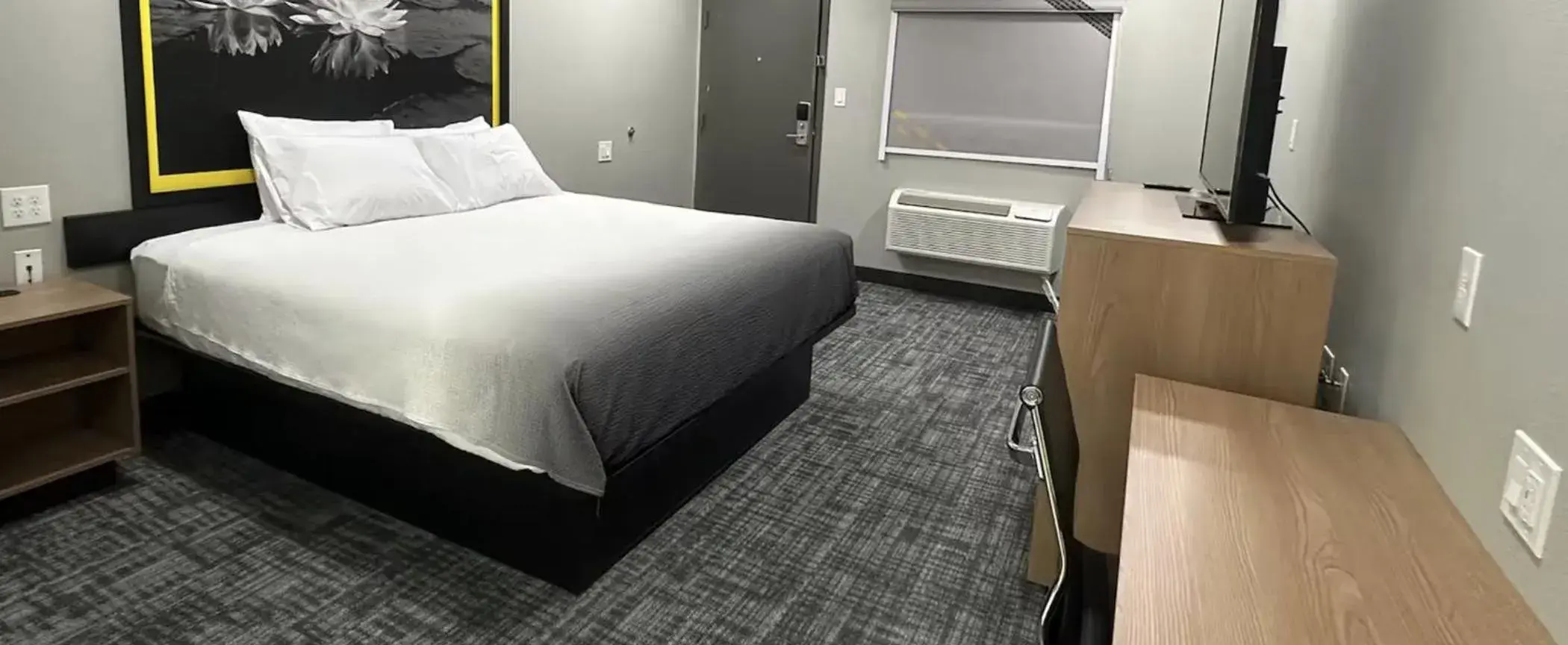 Super 8 by Wyndham Lubbock Airport Super 8 by Wyndham Lubbock Airport