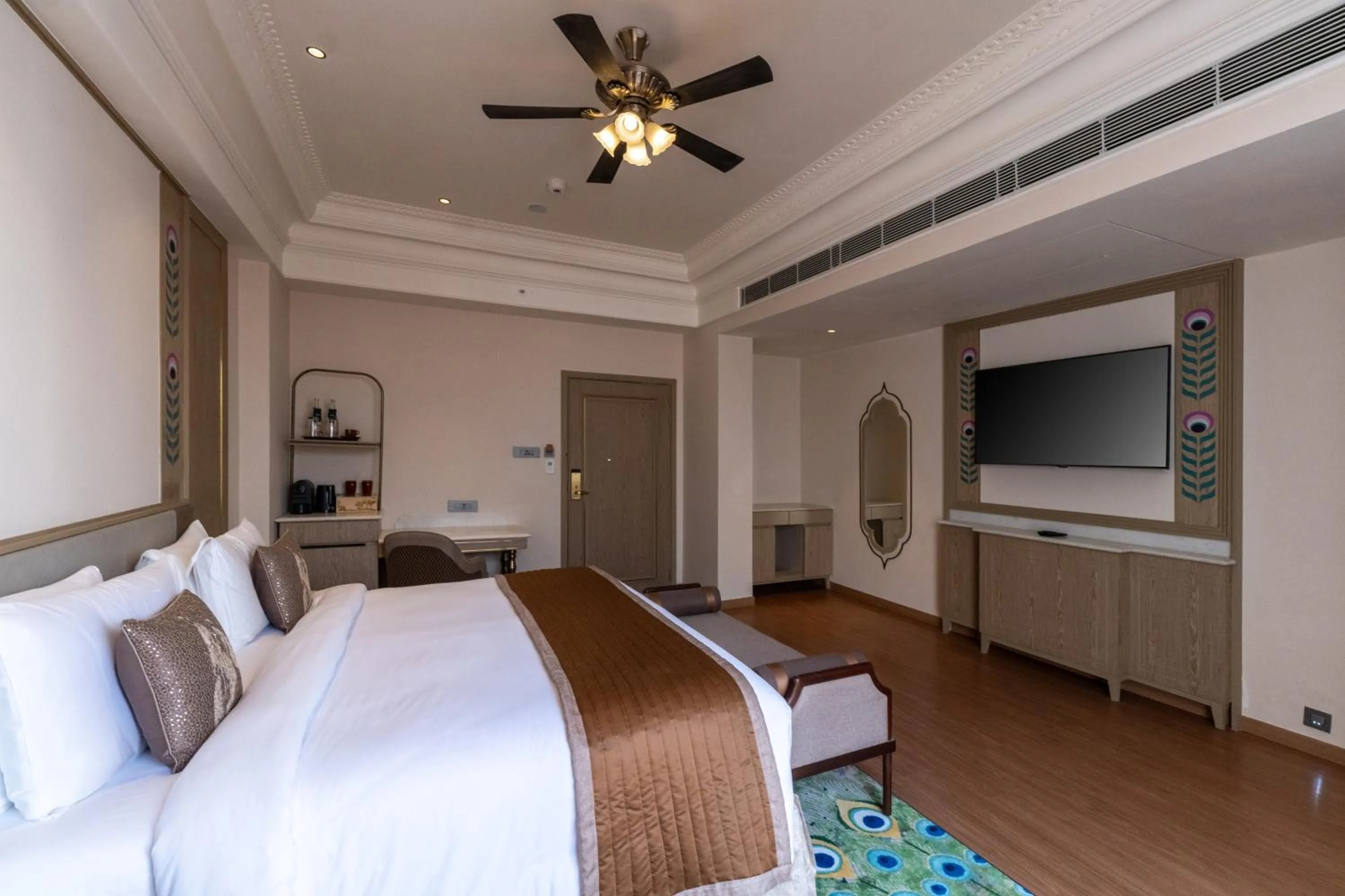 Photo of the whole room, Bed in Wyndham Grand Udaipur Fateh Sagar Lake - Pure Vegetarian Resort