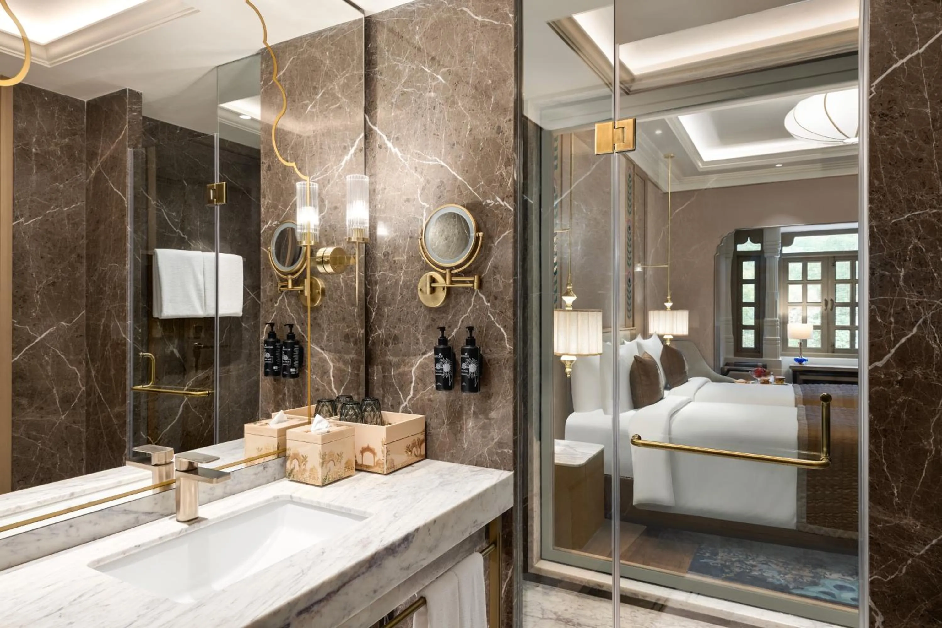 Bathroom, Bed in Wyndham Grand Udaipur Fateh Sagar Lake - Pure Vegetarian Resort