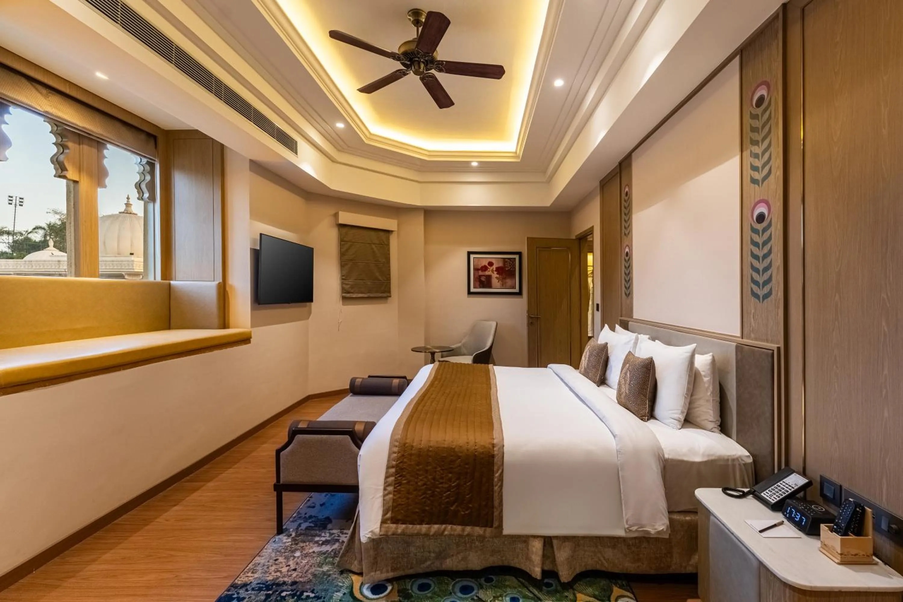 Bedroom, Bed in Wyndham Grand Udaipur Fateh Sagar Lake - Pure Vegetarian Resort