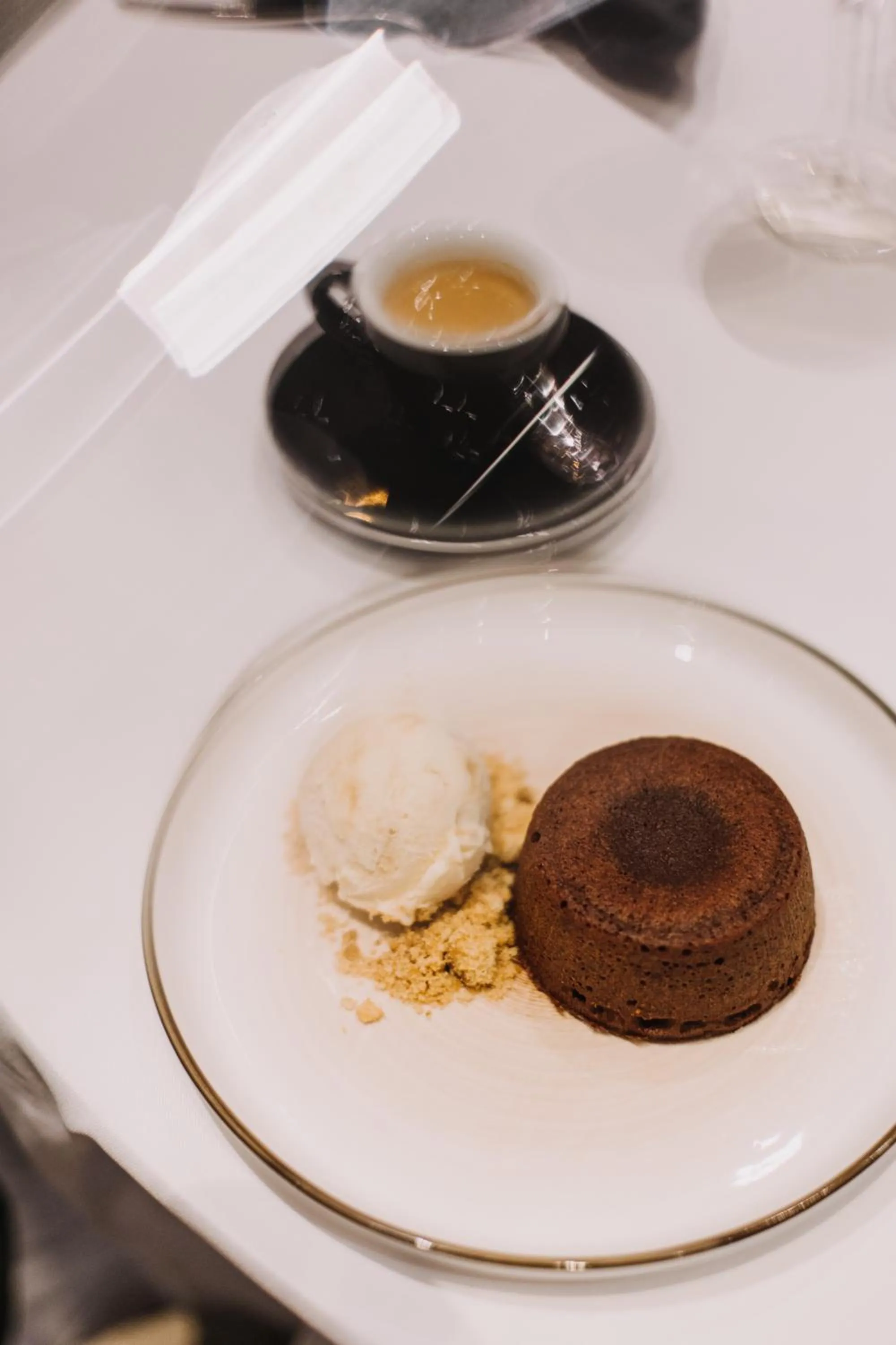 Restaurant/places to eat in Hôtel & Appartements Monsigny