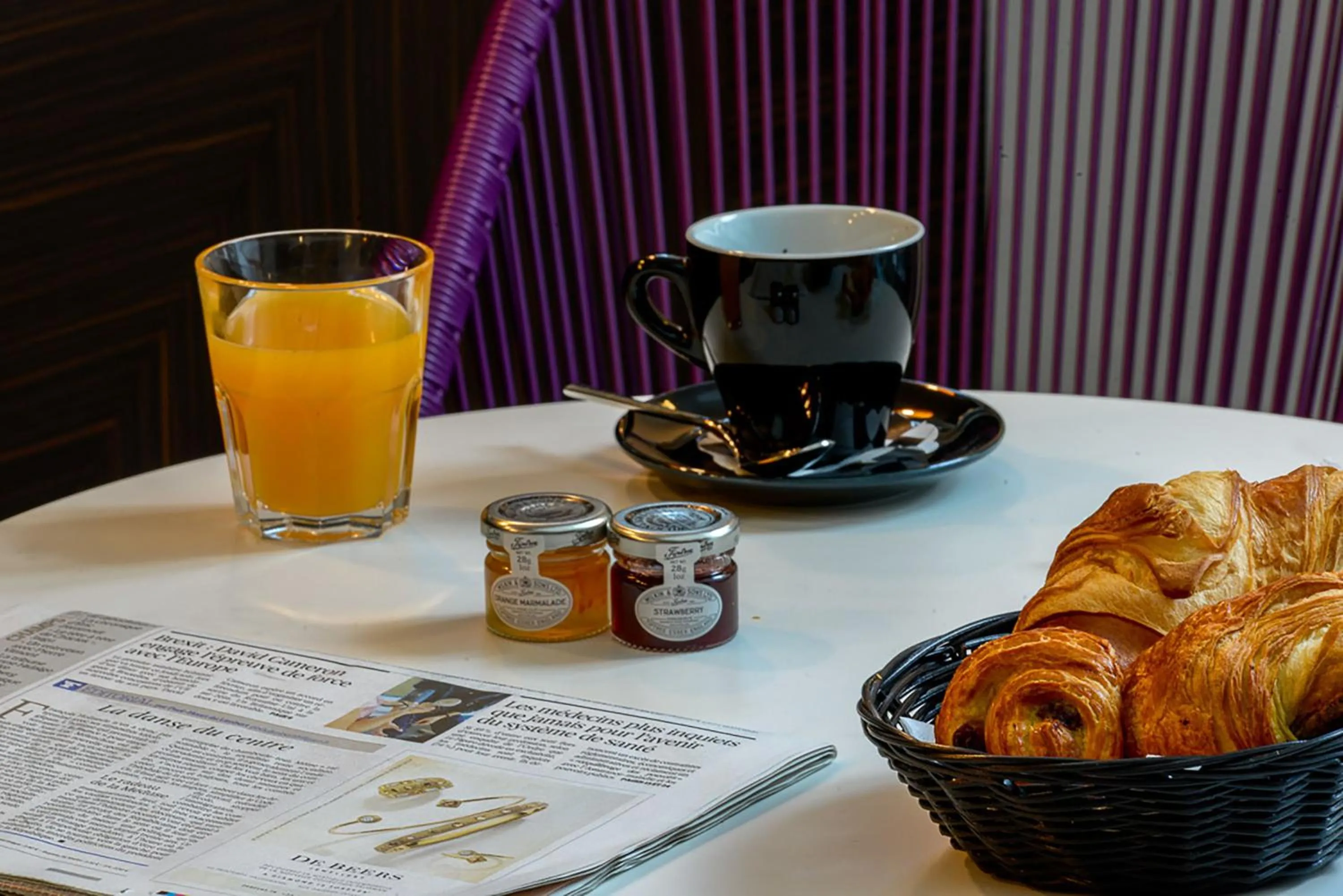 Breakfast in Hôtel & Appartements Monsigny