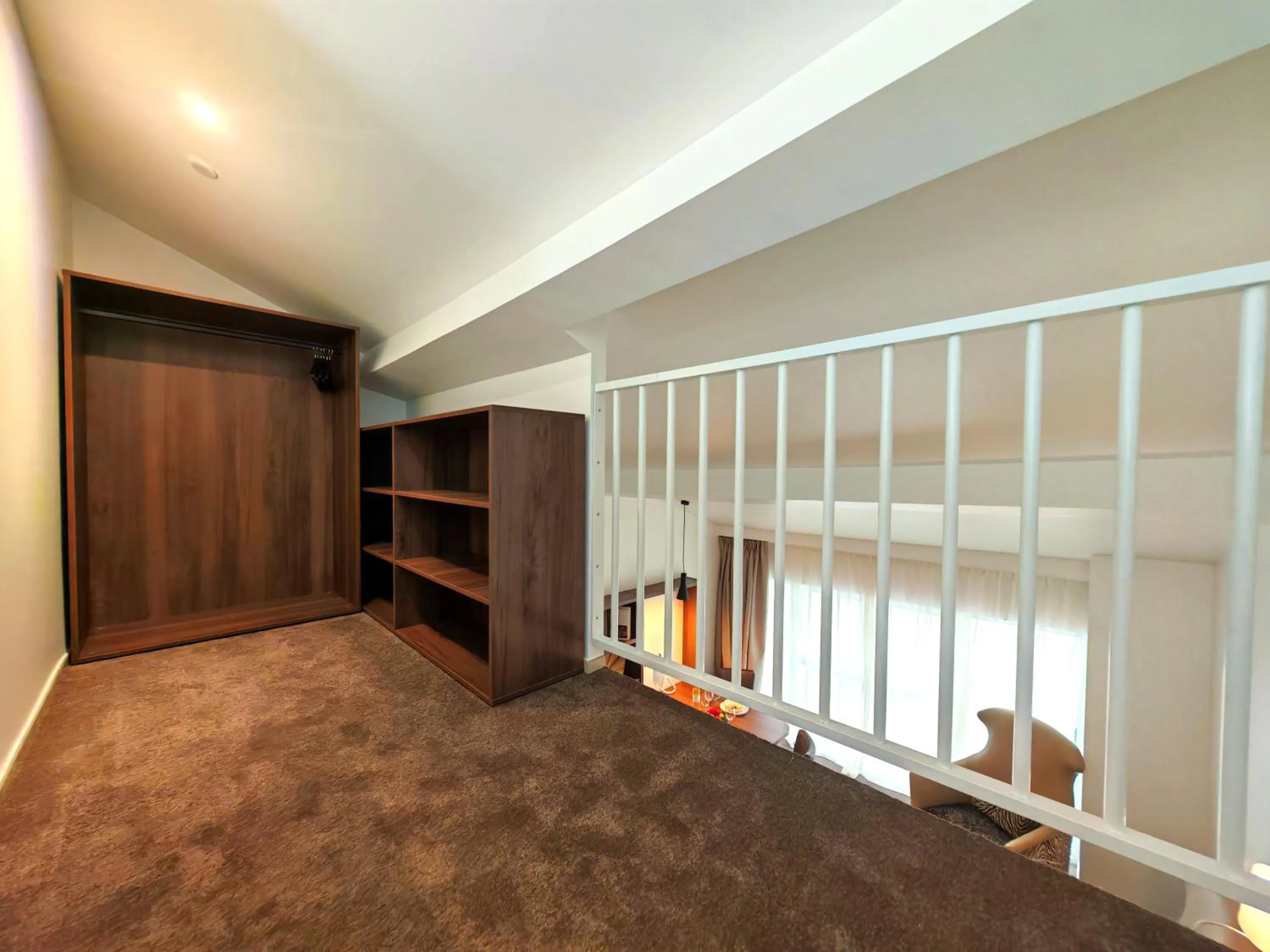 Bedroom, Bed in Hôtel & Appartements Monsigny