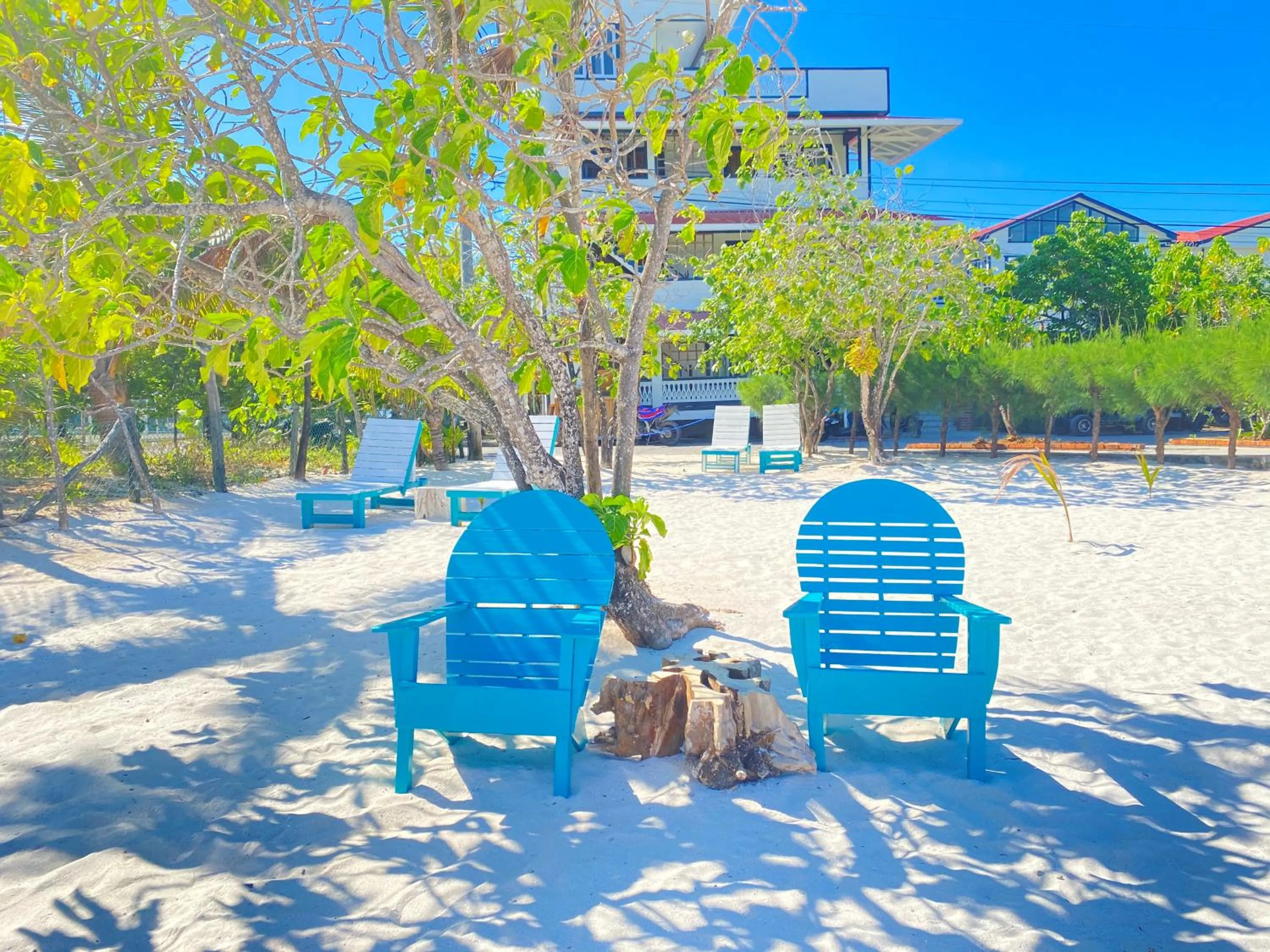 Beach in Coral View Beach Resort