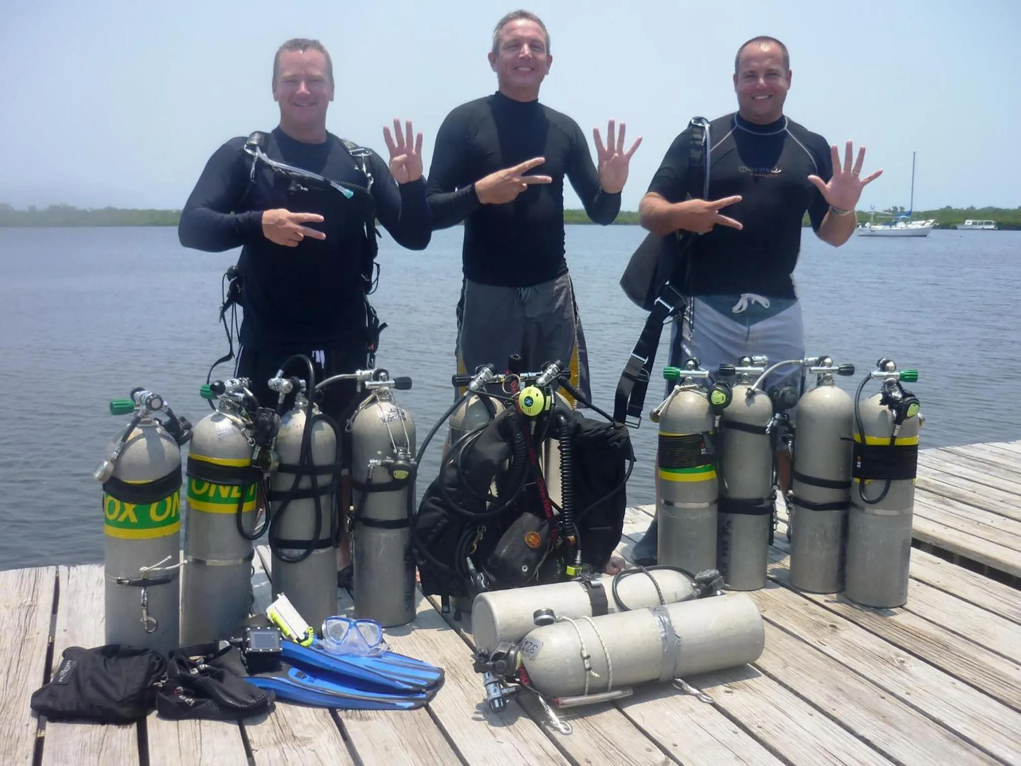 People in Coral View Beach Resort