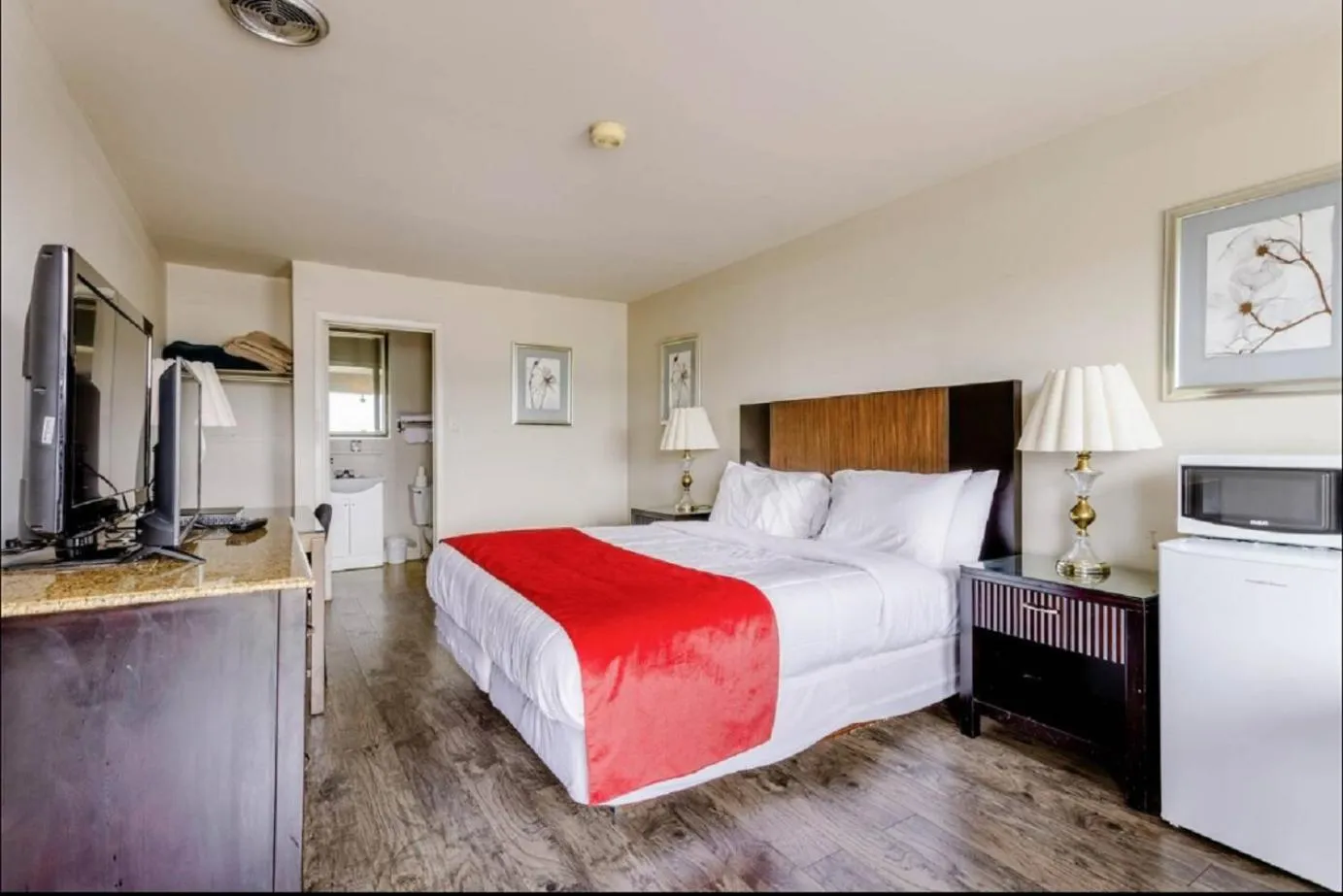 Photo of the whole room in Travels Inn Victoria County