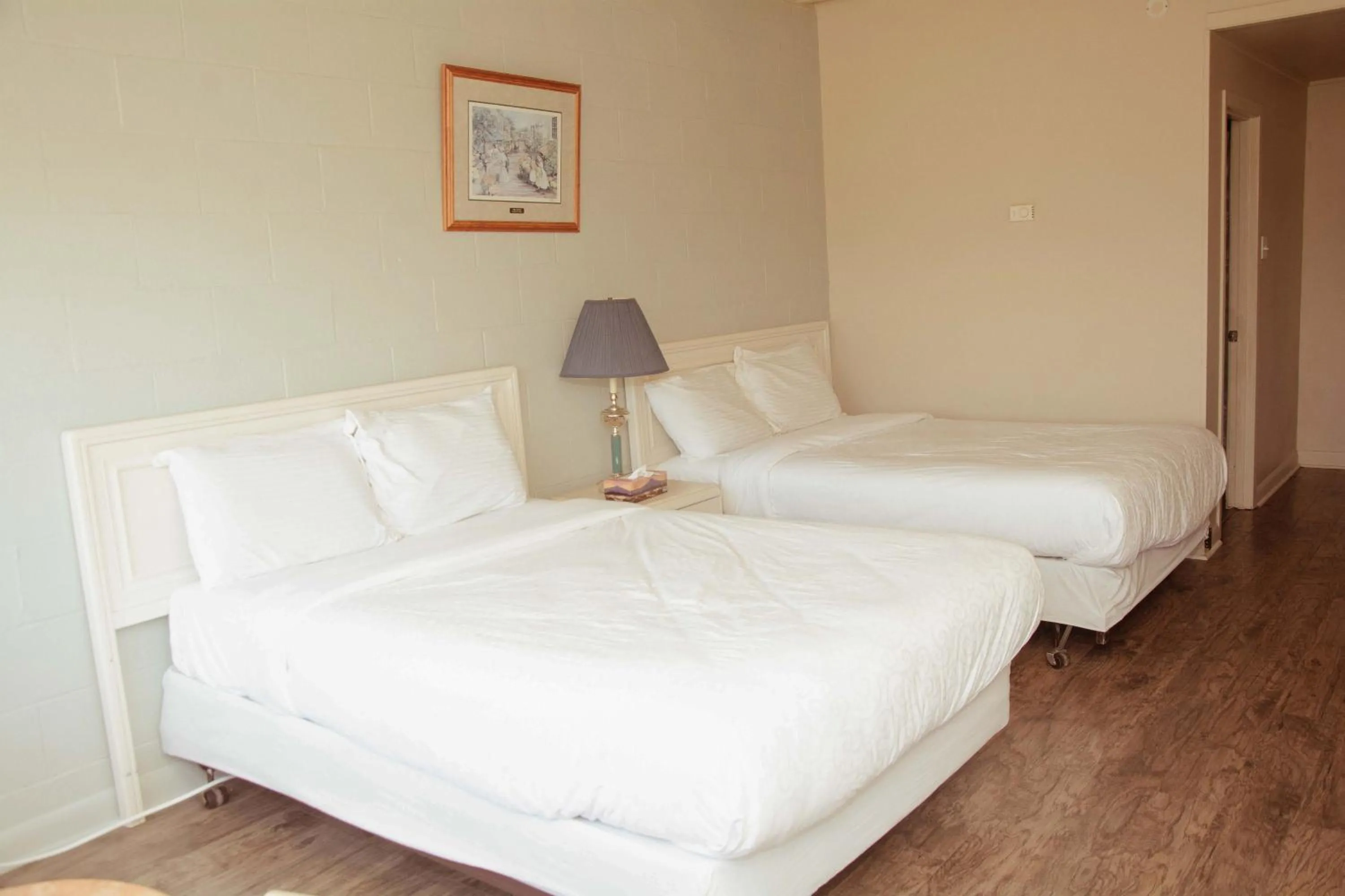 Bedroom in Travels Inn Victoria County