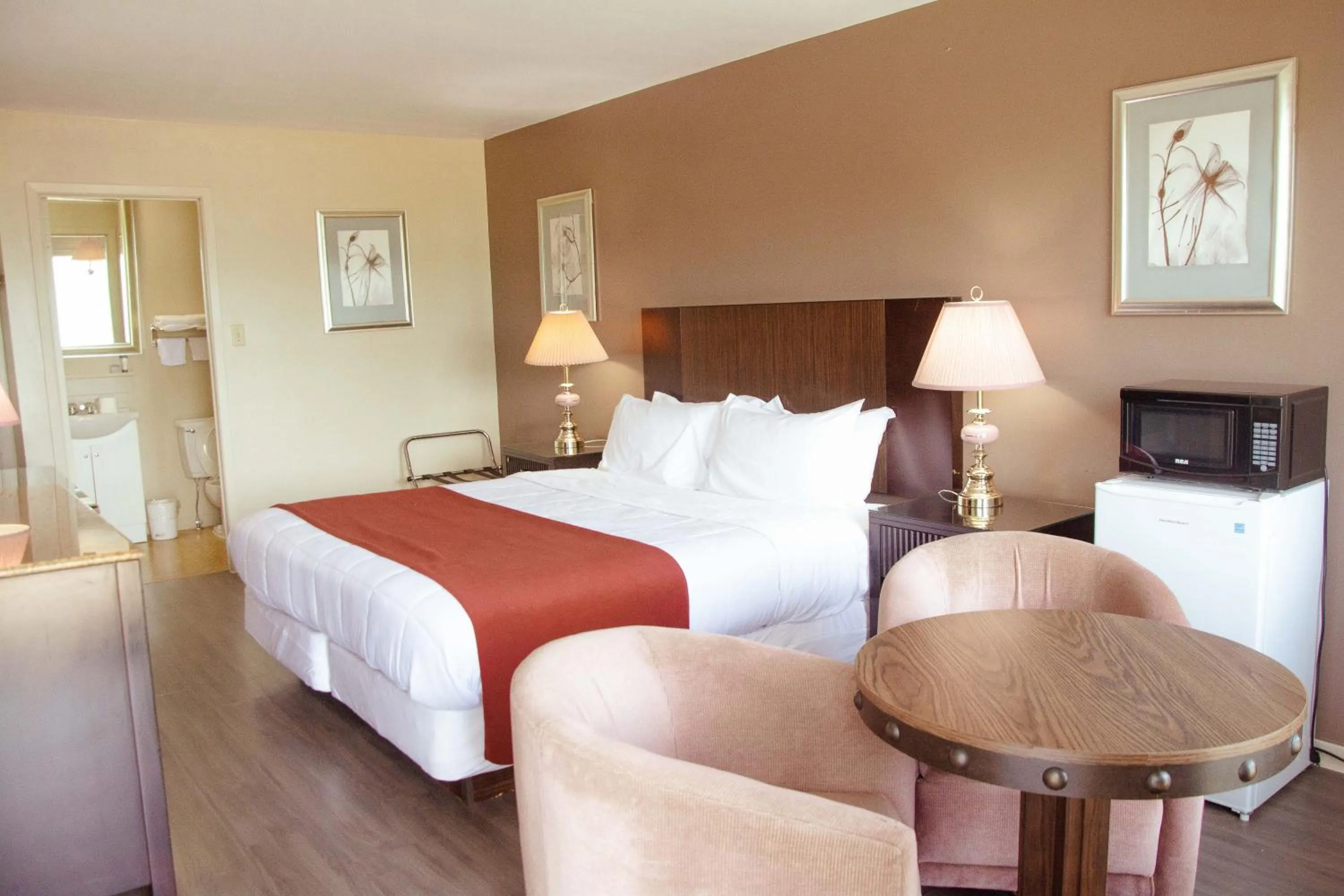 Photo of the whole room in Travels Inn Victoria County