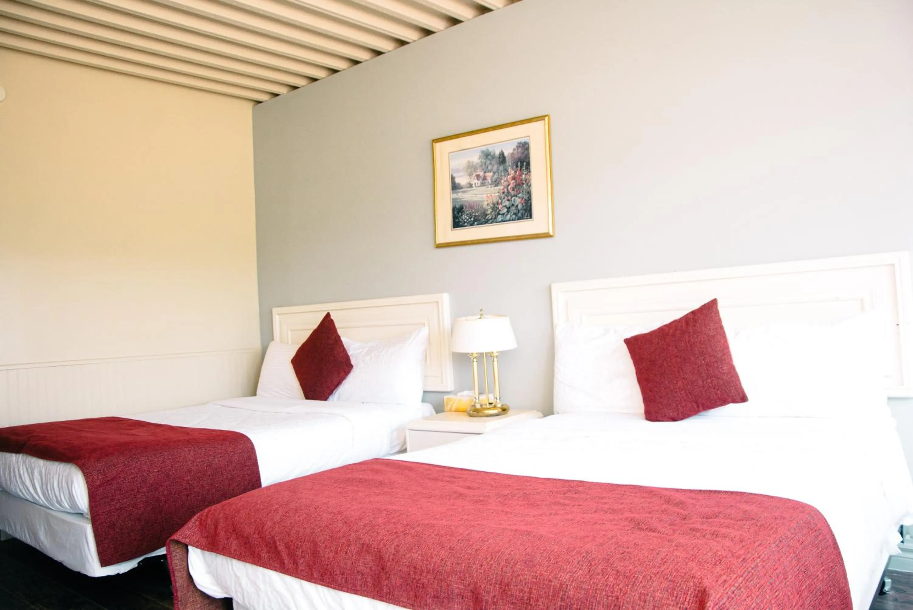 Photo of the whole room in Travels Inn Victoria County