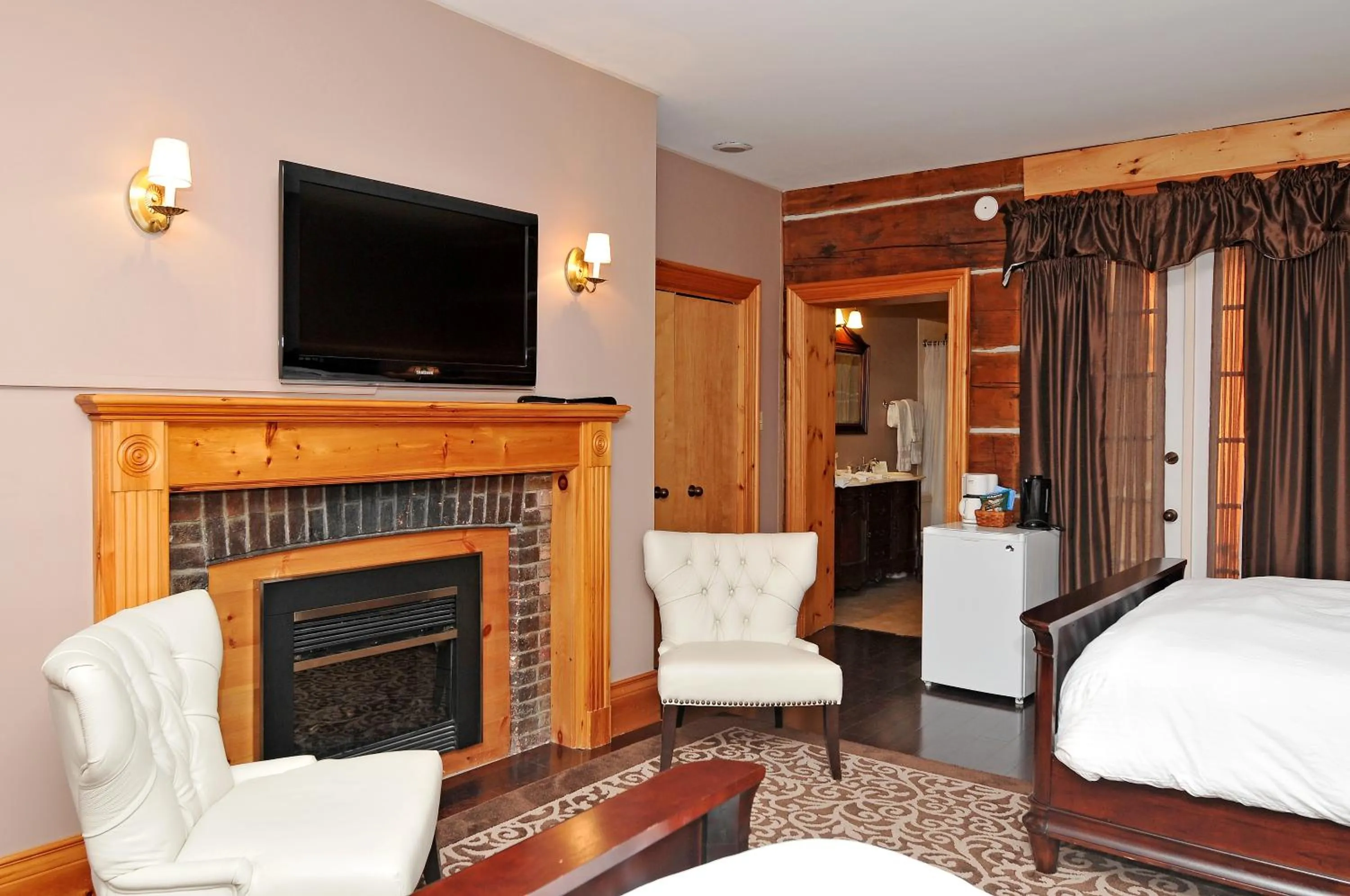 Bedroom, Bed in Eganridge Resort, Golf Club & Spa