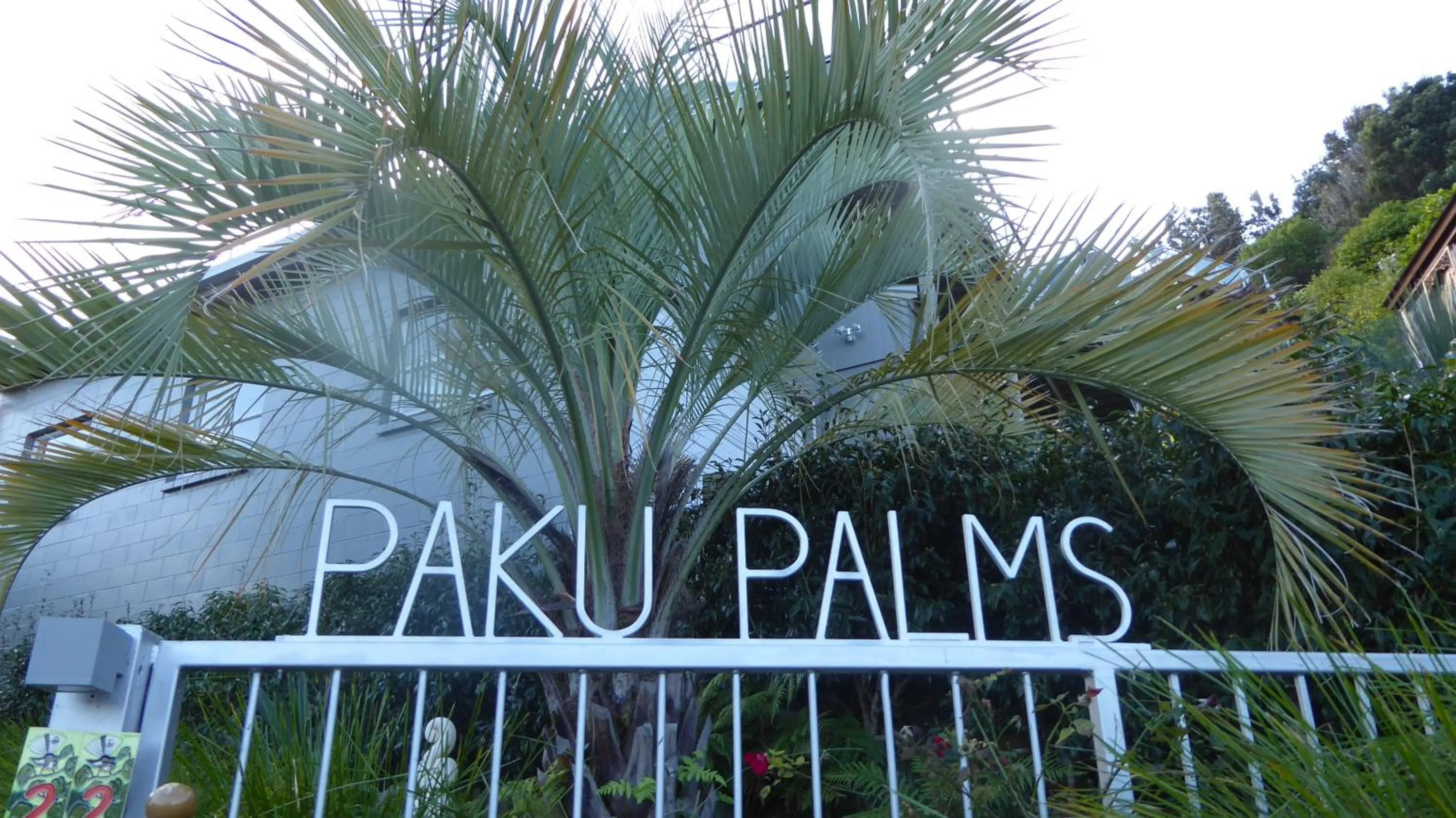 Facade/entrance in Paku Palms