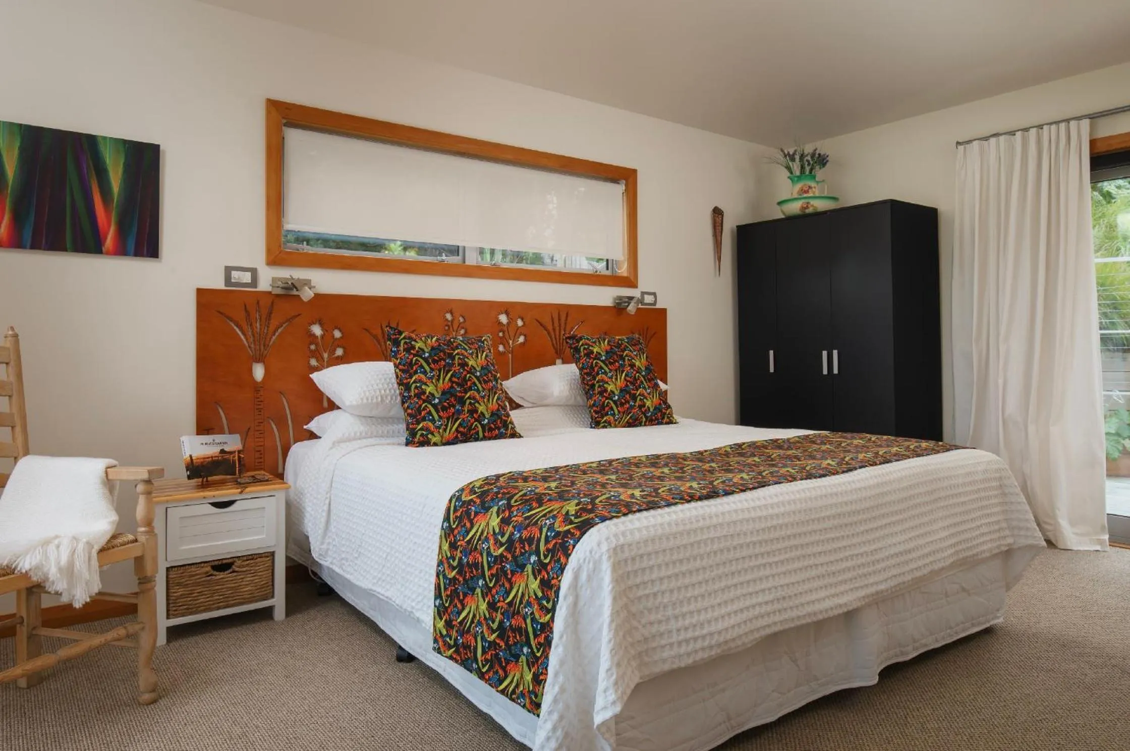 Photo of the whole room, Bed in Paku Palms