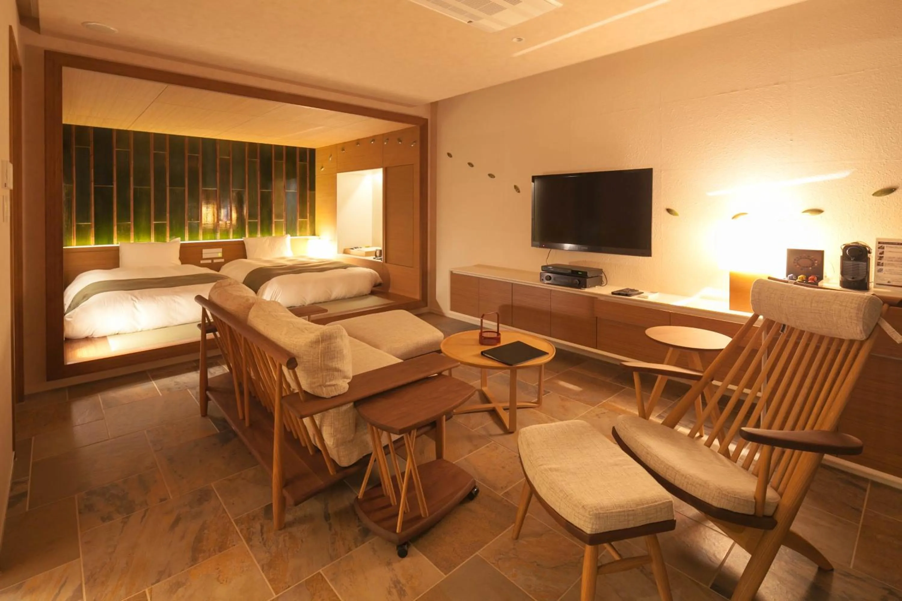 Photo of the whole room, Bed in Ufufu