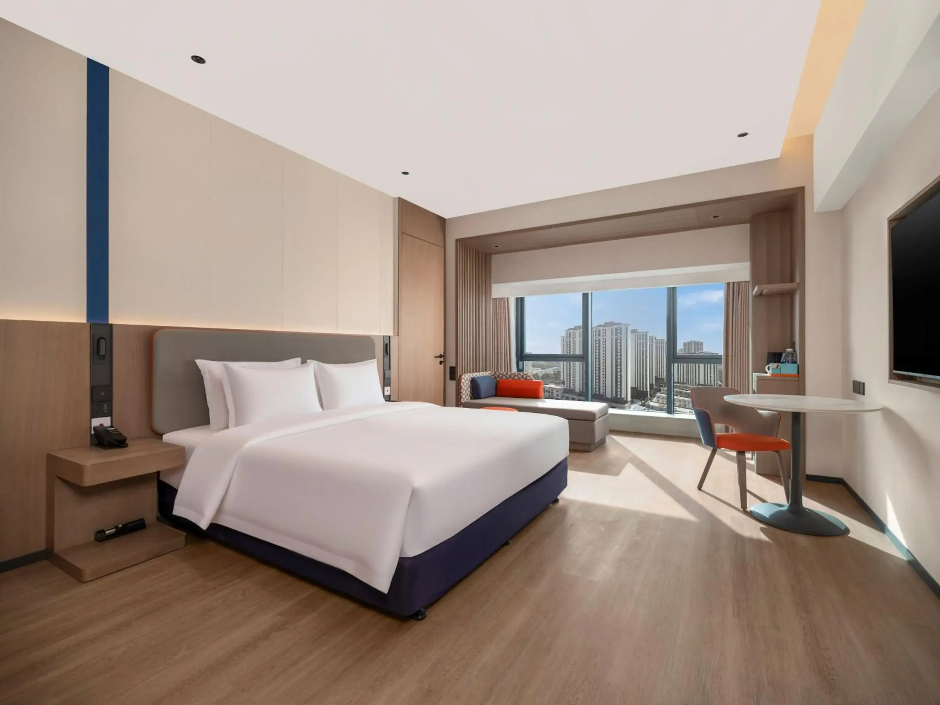 Standard King Room - Disability Access in Holiday Inn Express Aksu by IHG Standard King Room - Disability Access in Holiday Inn Express Aksu by IHG