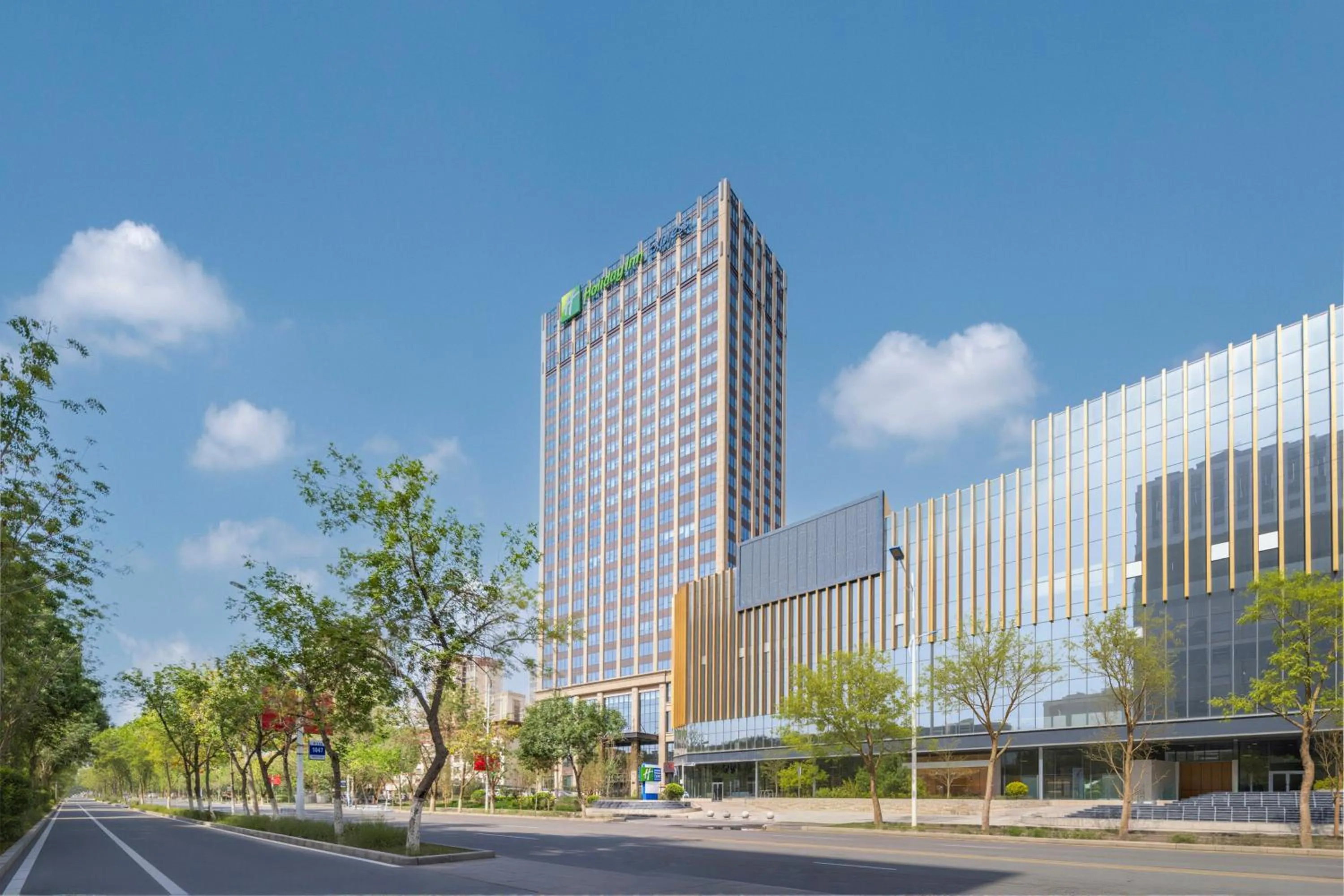 Property building in Holiday Inn Express Aksu by IHG