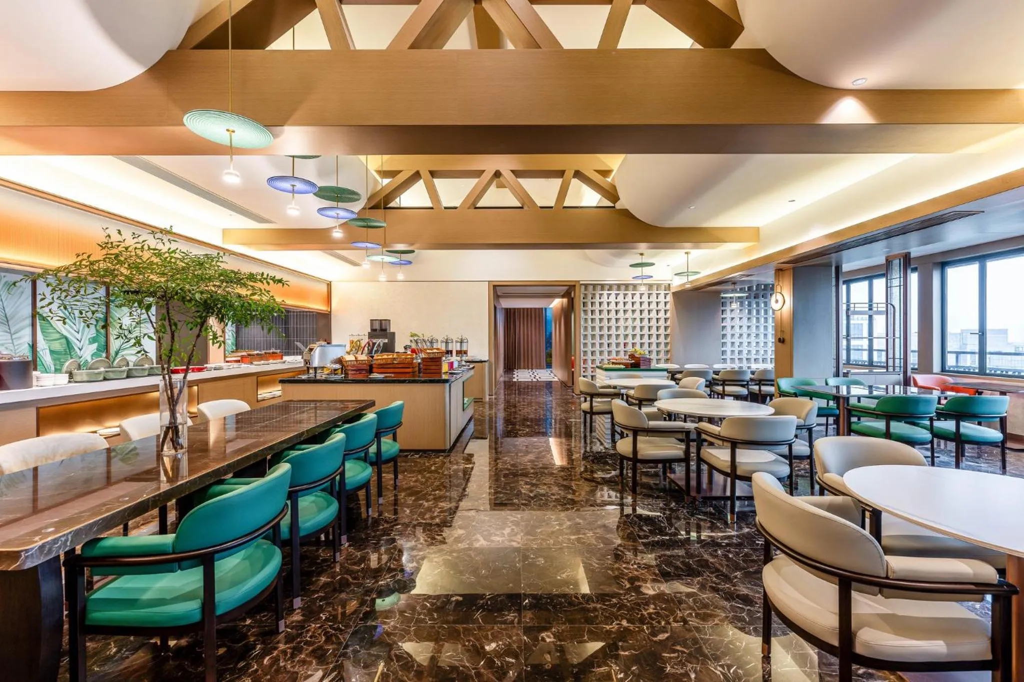 Restaurant/places to eat in Holiday Inn Hangzhou West Lake by IHG