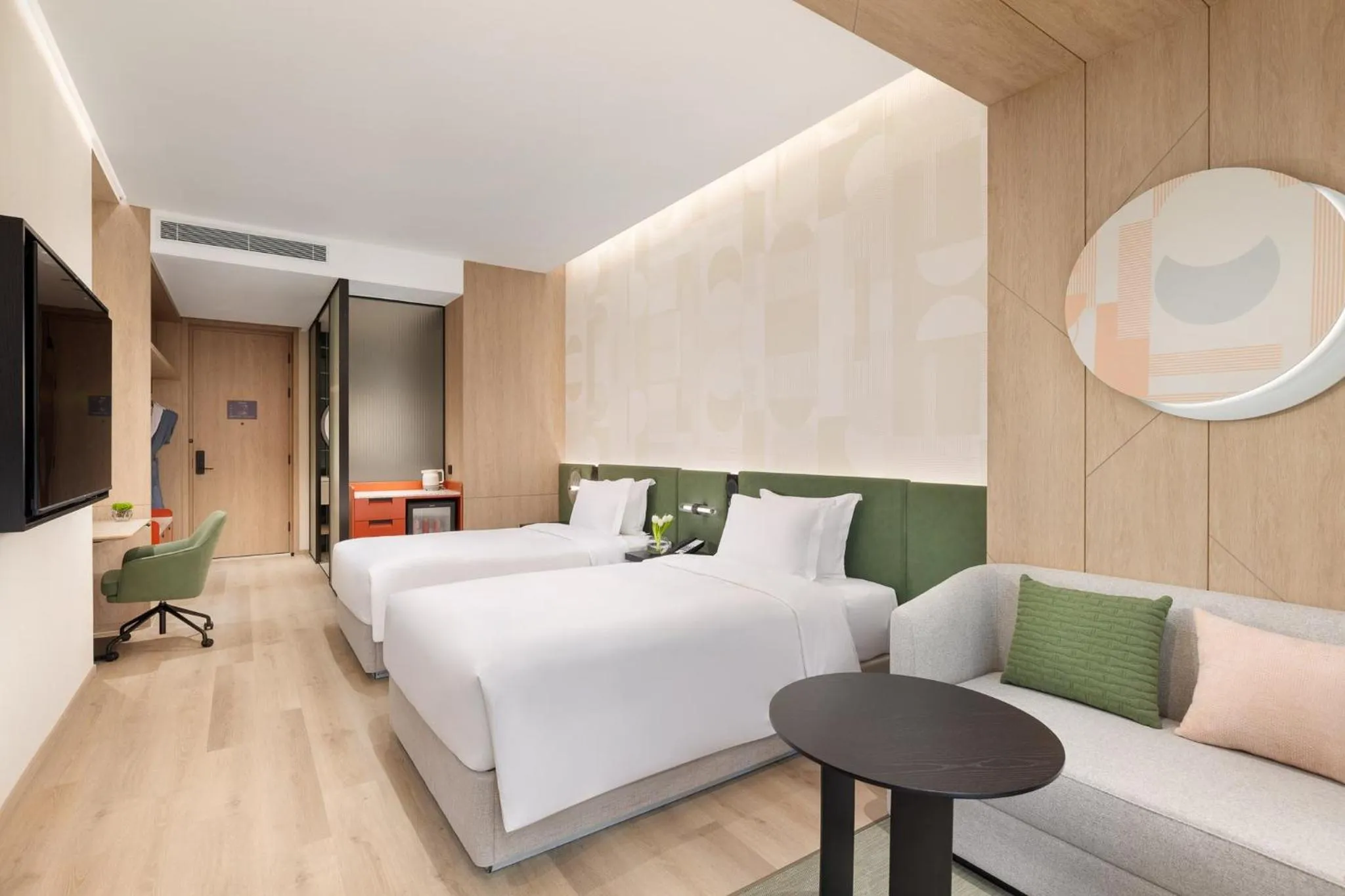 Photo of the whole room, Bed in EVEN Hotel Hangzhou West Lake by IHG