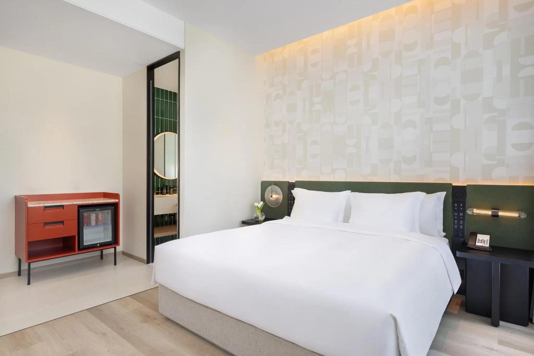 Photo of the whole room, Bed in EVEN Hotel Hangzhou West Lake by IHG