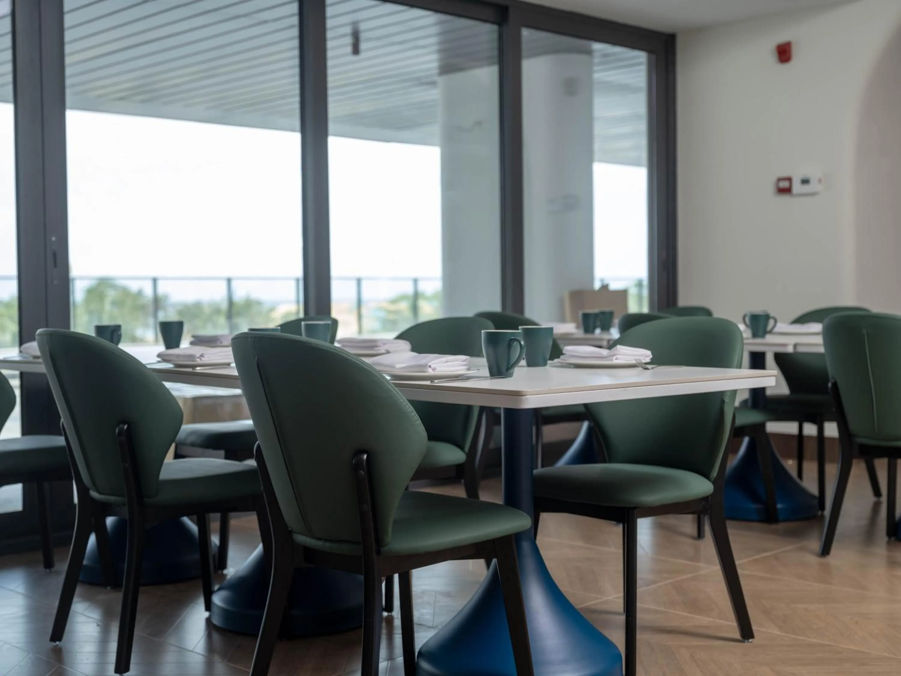 Breakfast in Holiday Inn Resort Wanning Shenzhou Peninsula by IHG