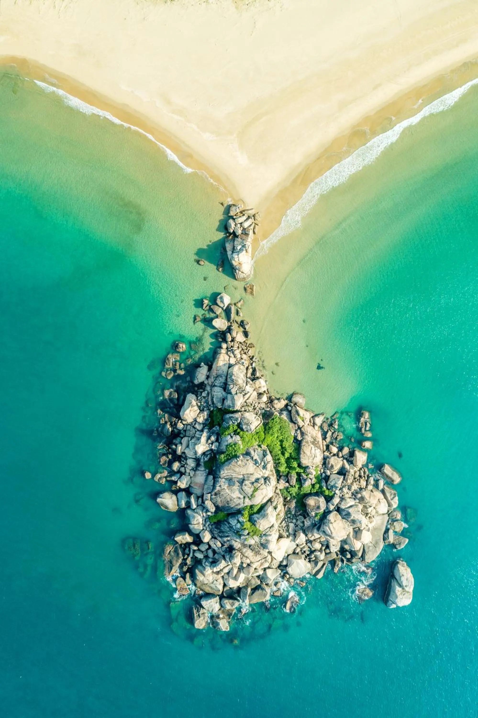 Beach in Holiday Inn Resort Wanning Shenzhou Peninsula by IHG