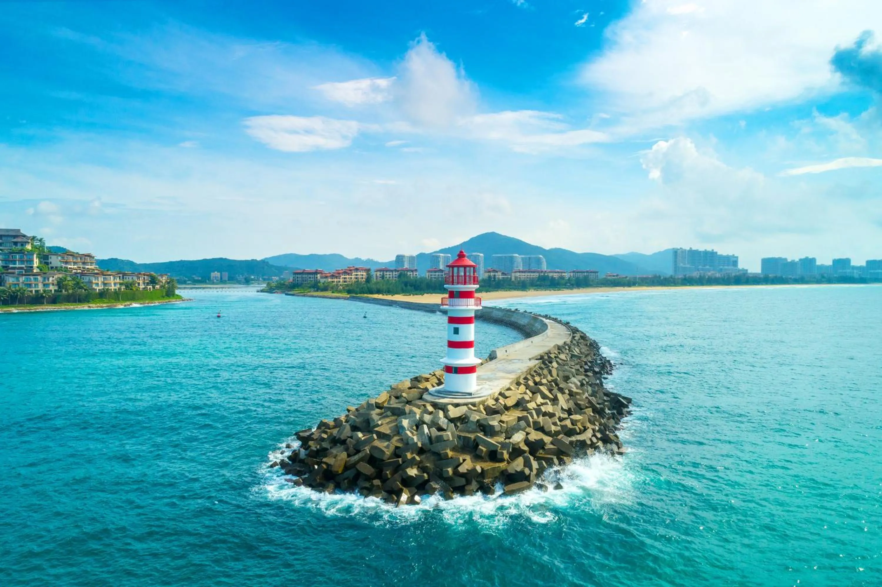 Beach in Holiday Inn Resort Wanning Shenzhou Peninsula by IHG