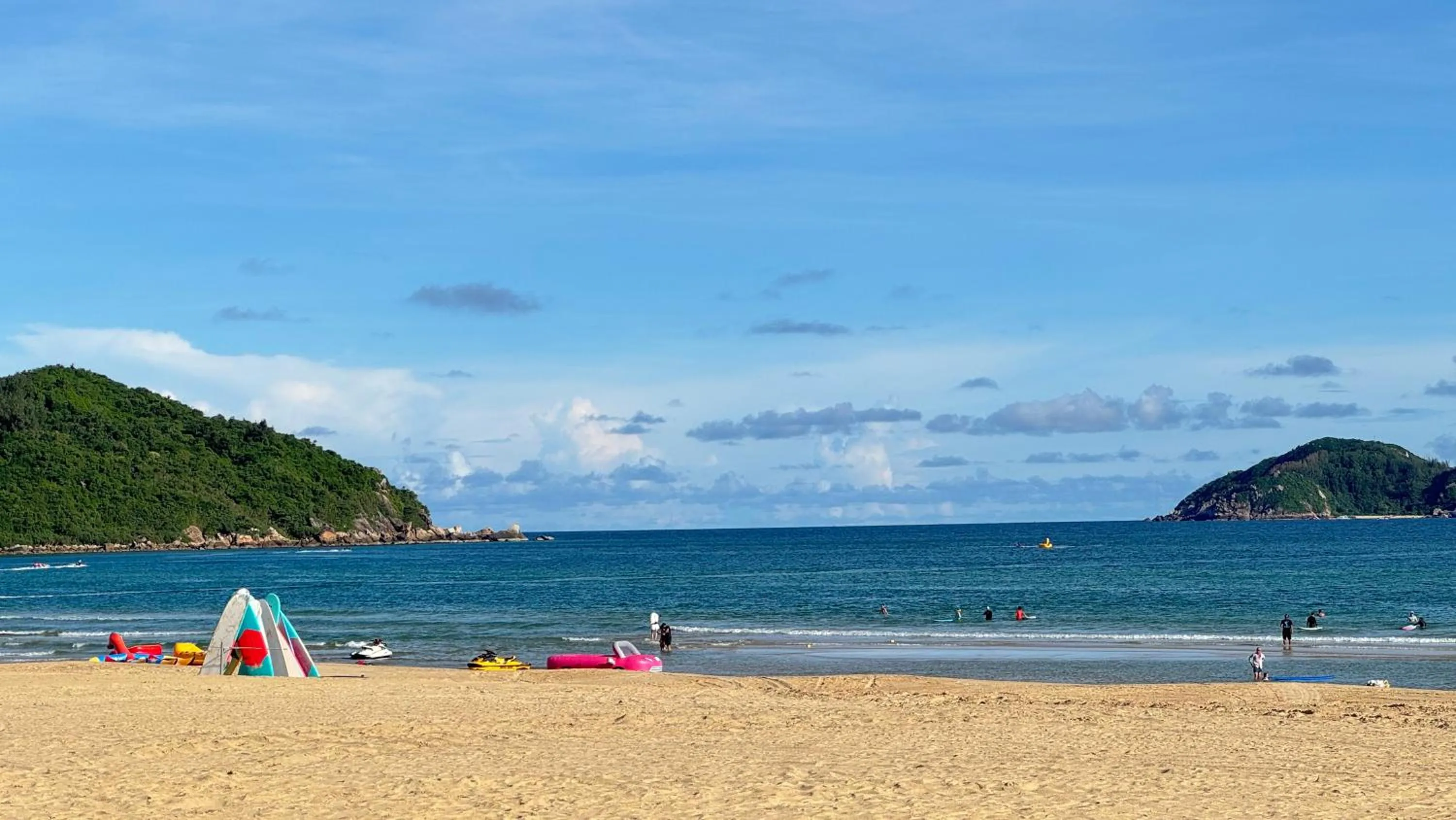 Beach in Holiday Inn Resort Wanning Shenzhou Peninsula by IHG