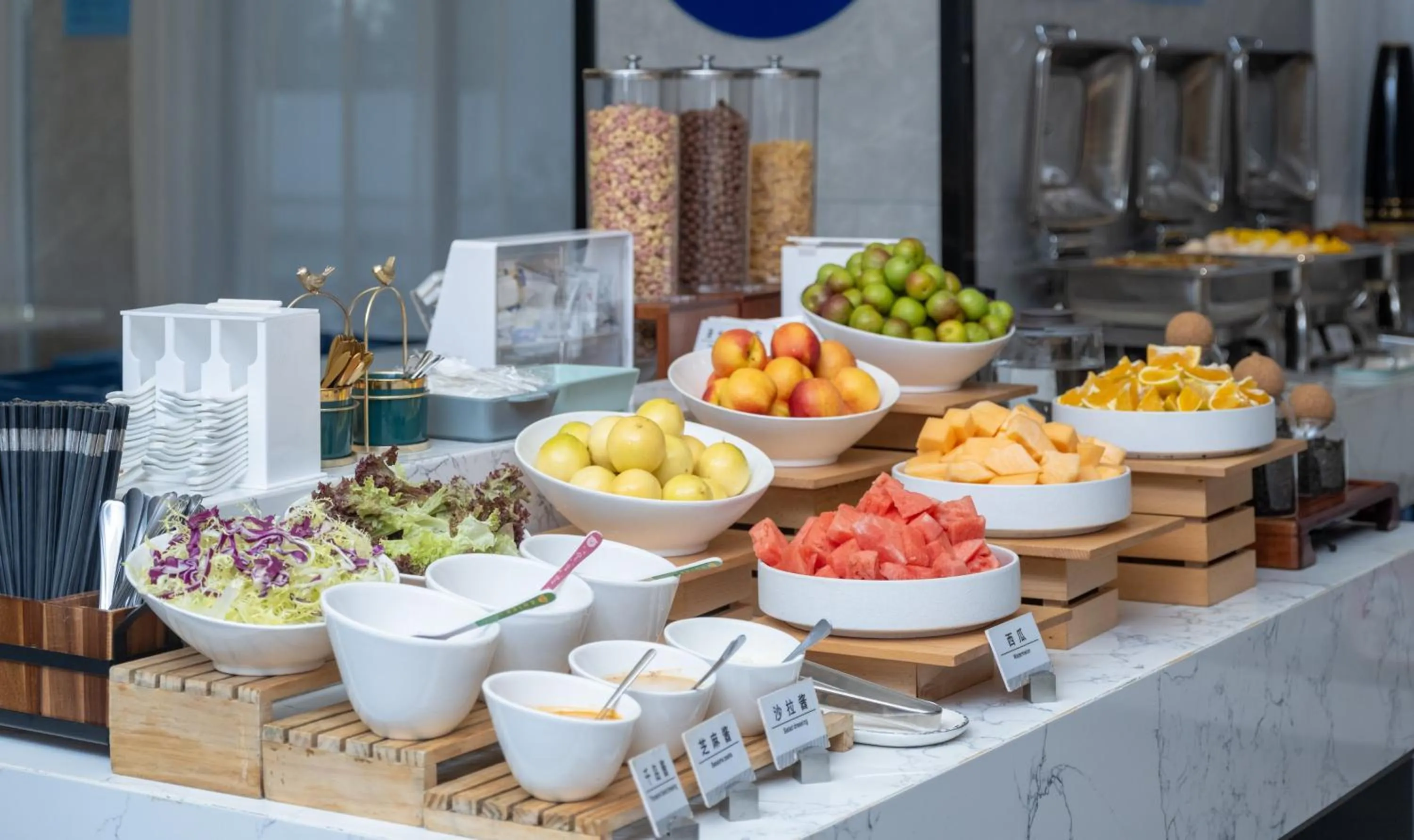 Restaurant/places to eat in Holiday Inn Express Zhuhai Grand Theater by IHG