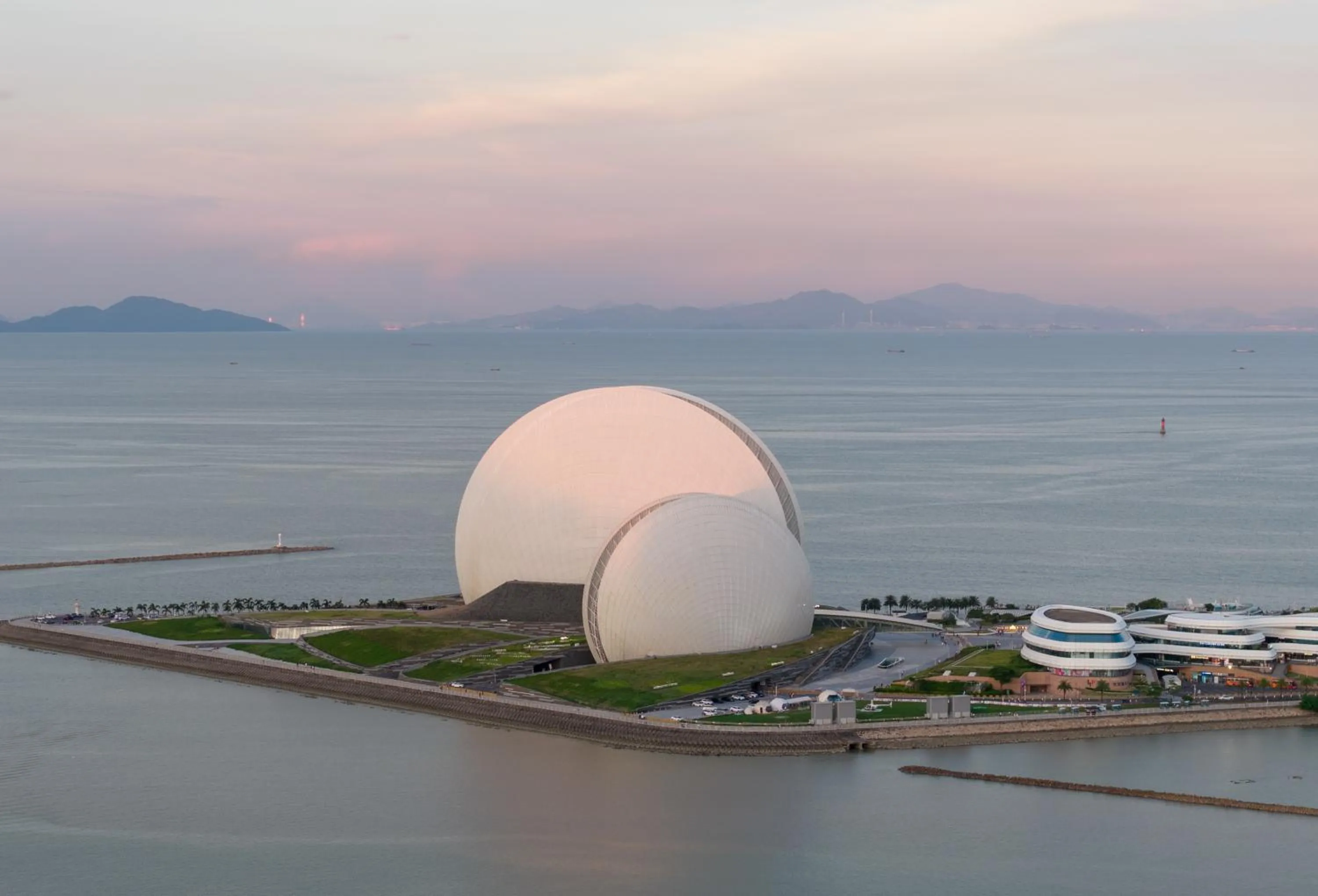 Nearby landmark in Holiday Inn Express Zhuhai Grand Theater by IHG