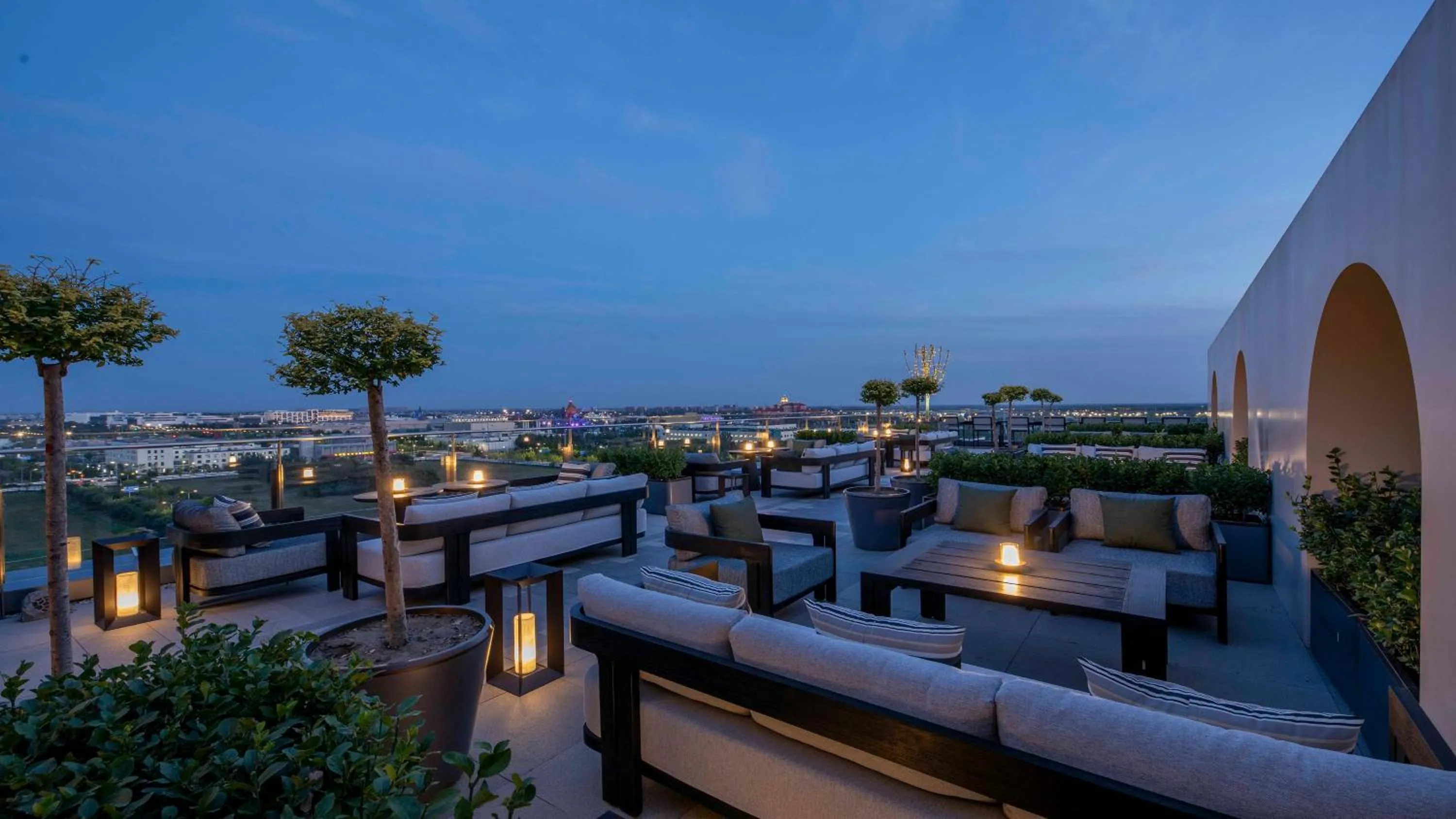 Lounge or bar in Crowne Plaza Beijing Tongzhou