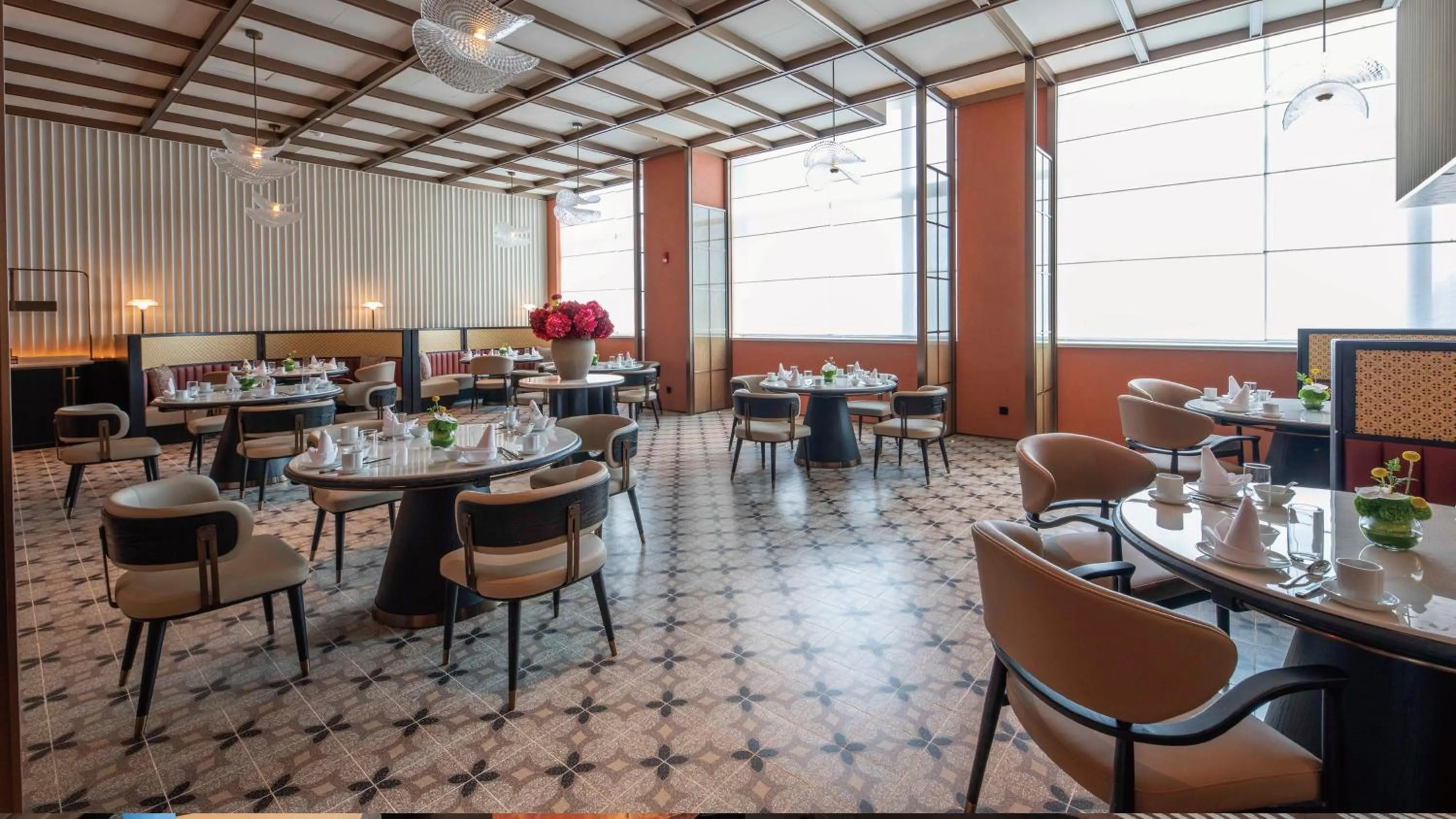 Restaurant/places to eat in Crowne Plaza Beijing Tongzhou