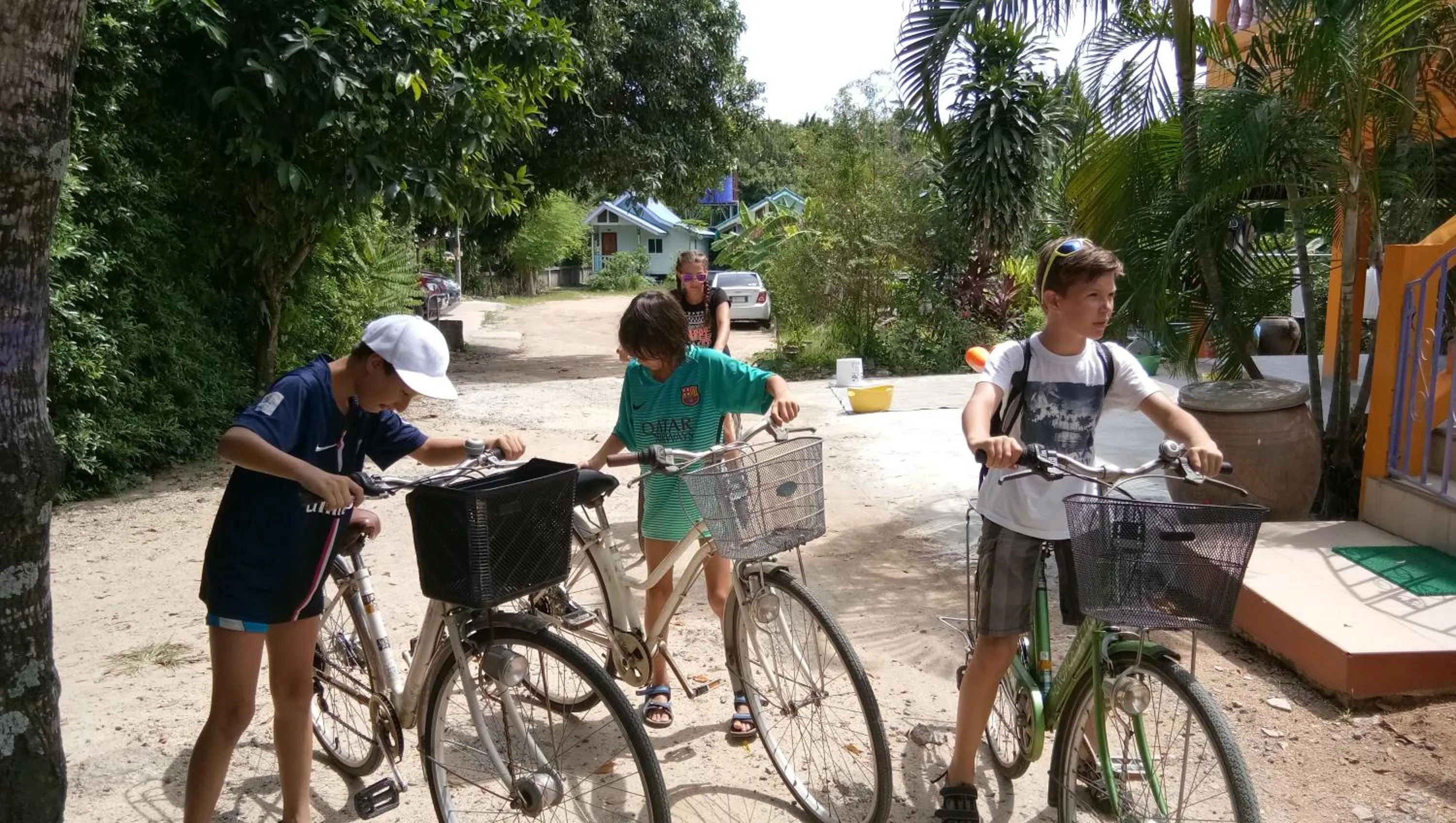 Cycling in Samui Poshtel
