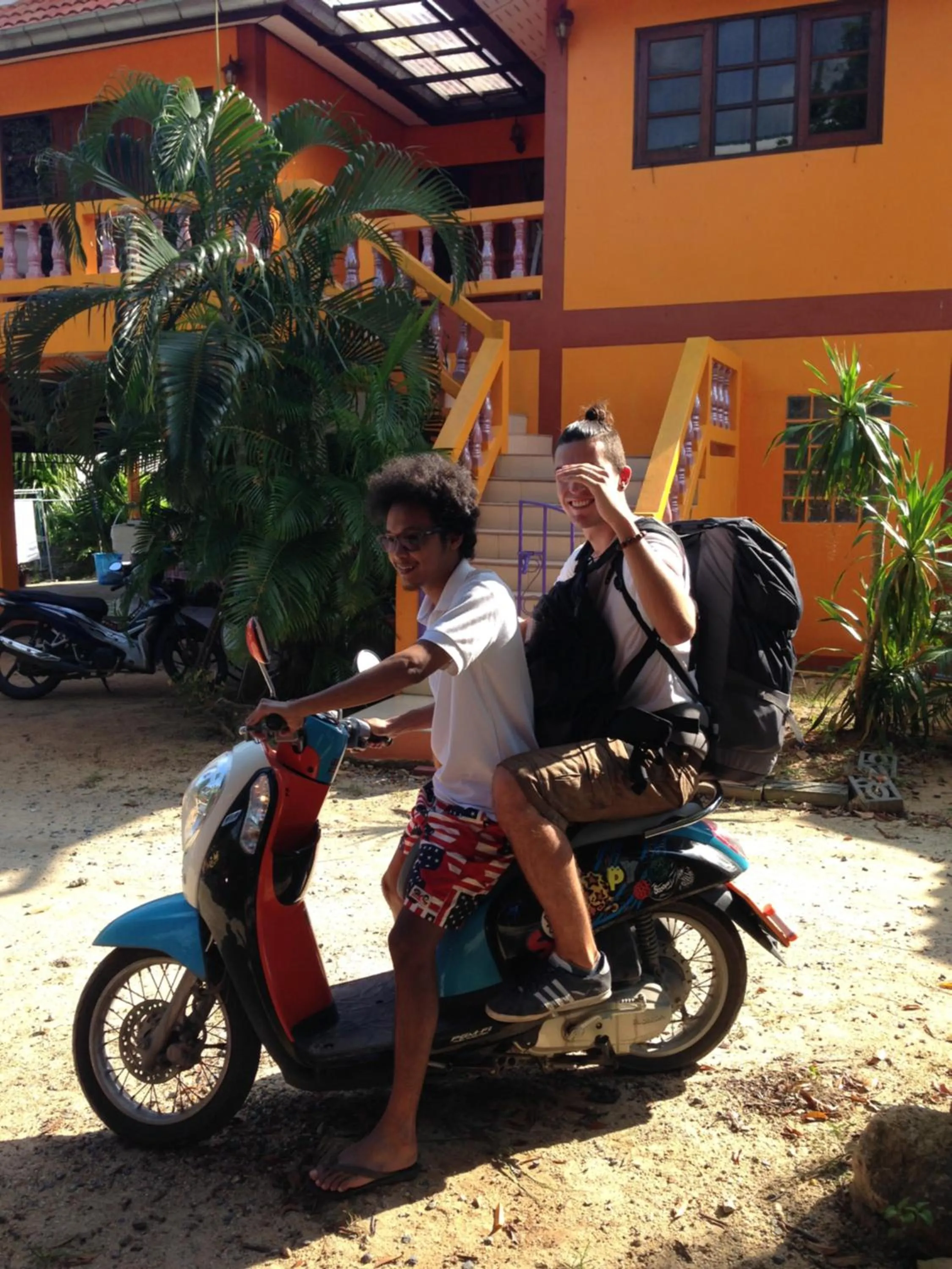 Cycling in Samui Poshtel