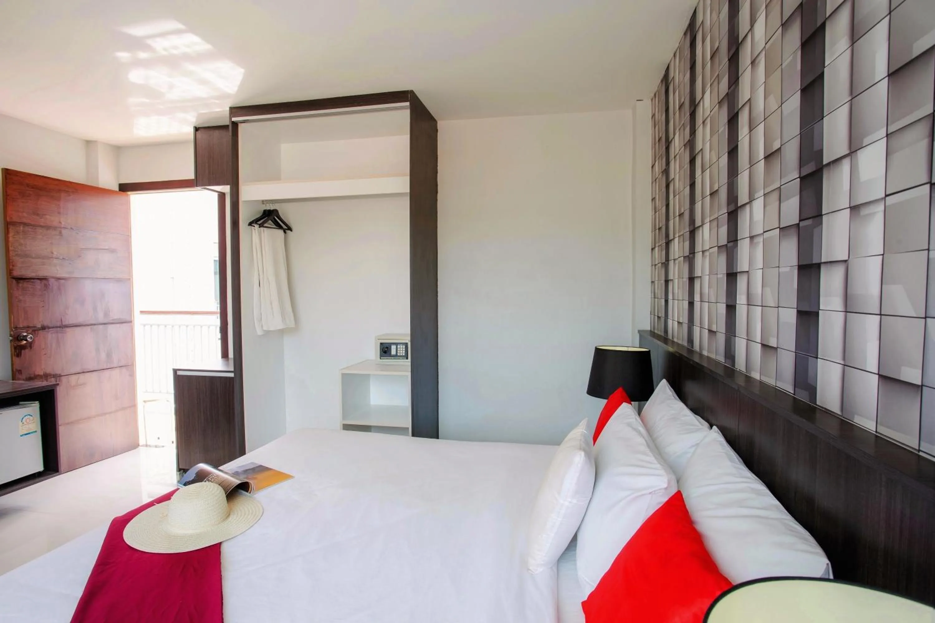 Property building, Bed in The Wings Boutique Hotels Krabi Ko Lanta