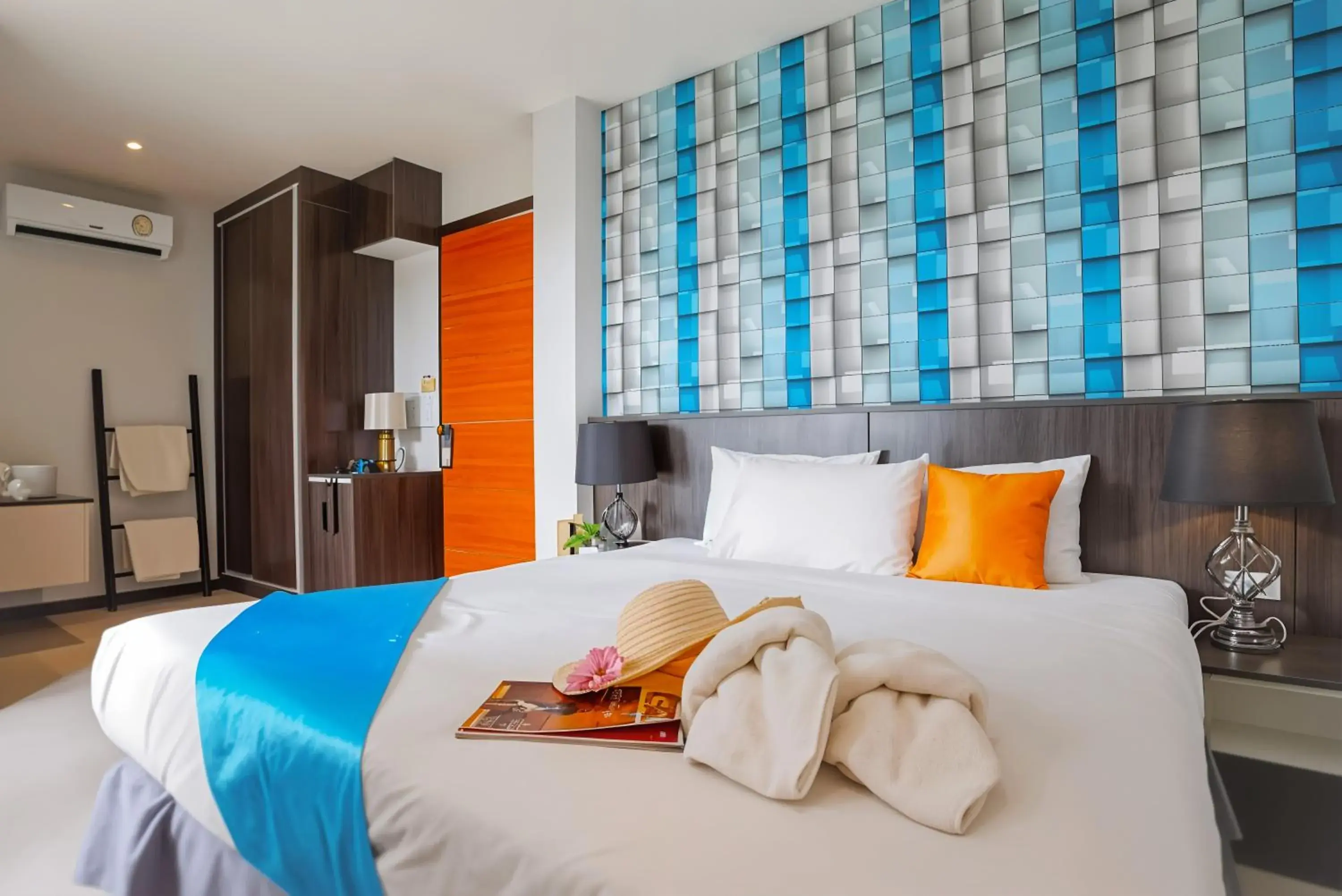 Bed in The Wings Boutique Hotels Krabi Ko Lanta Bed in The Wings Boutique Hotels Krabi Ko Lanta