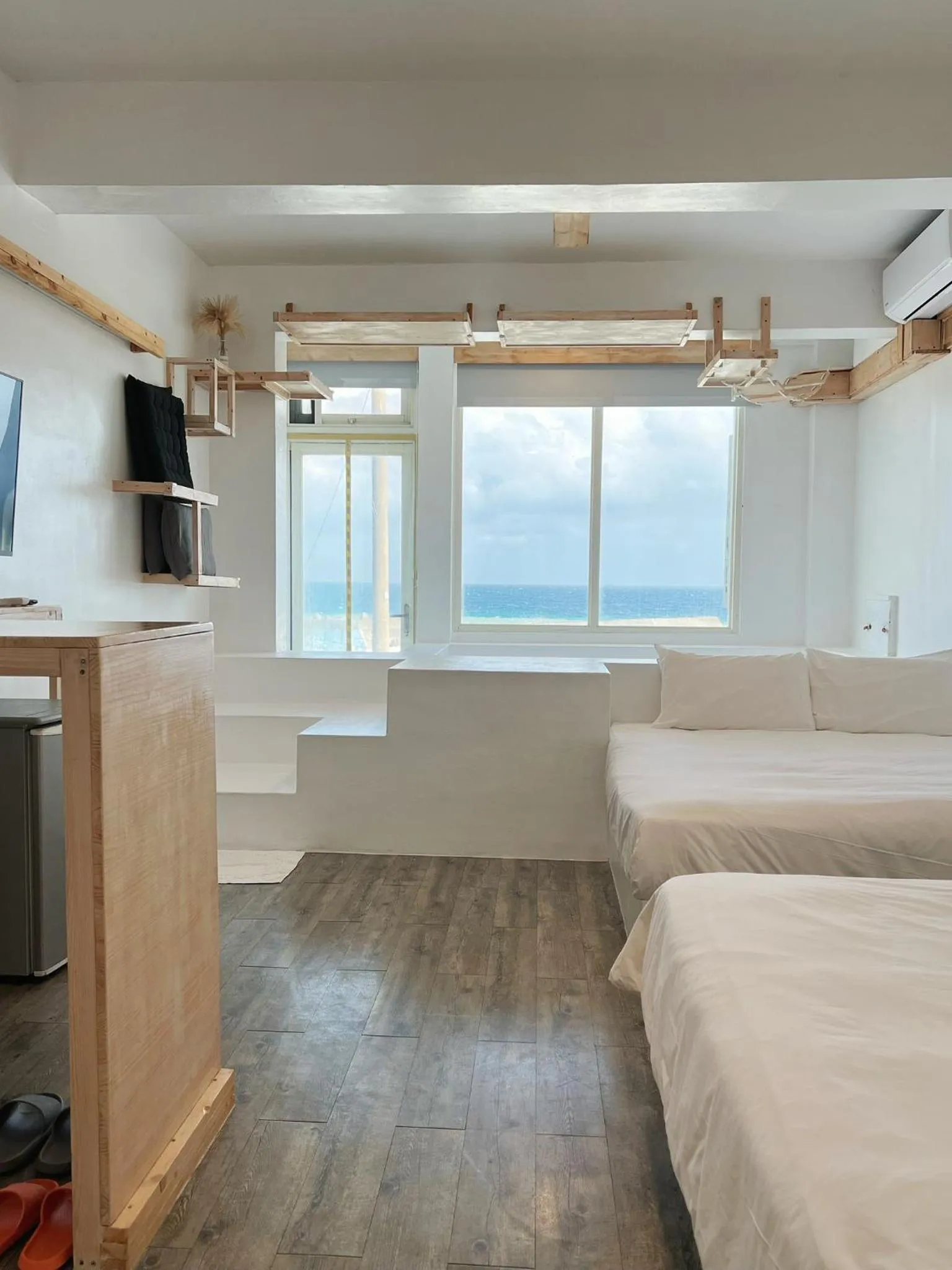 Bed in White&Light B&B