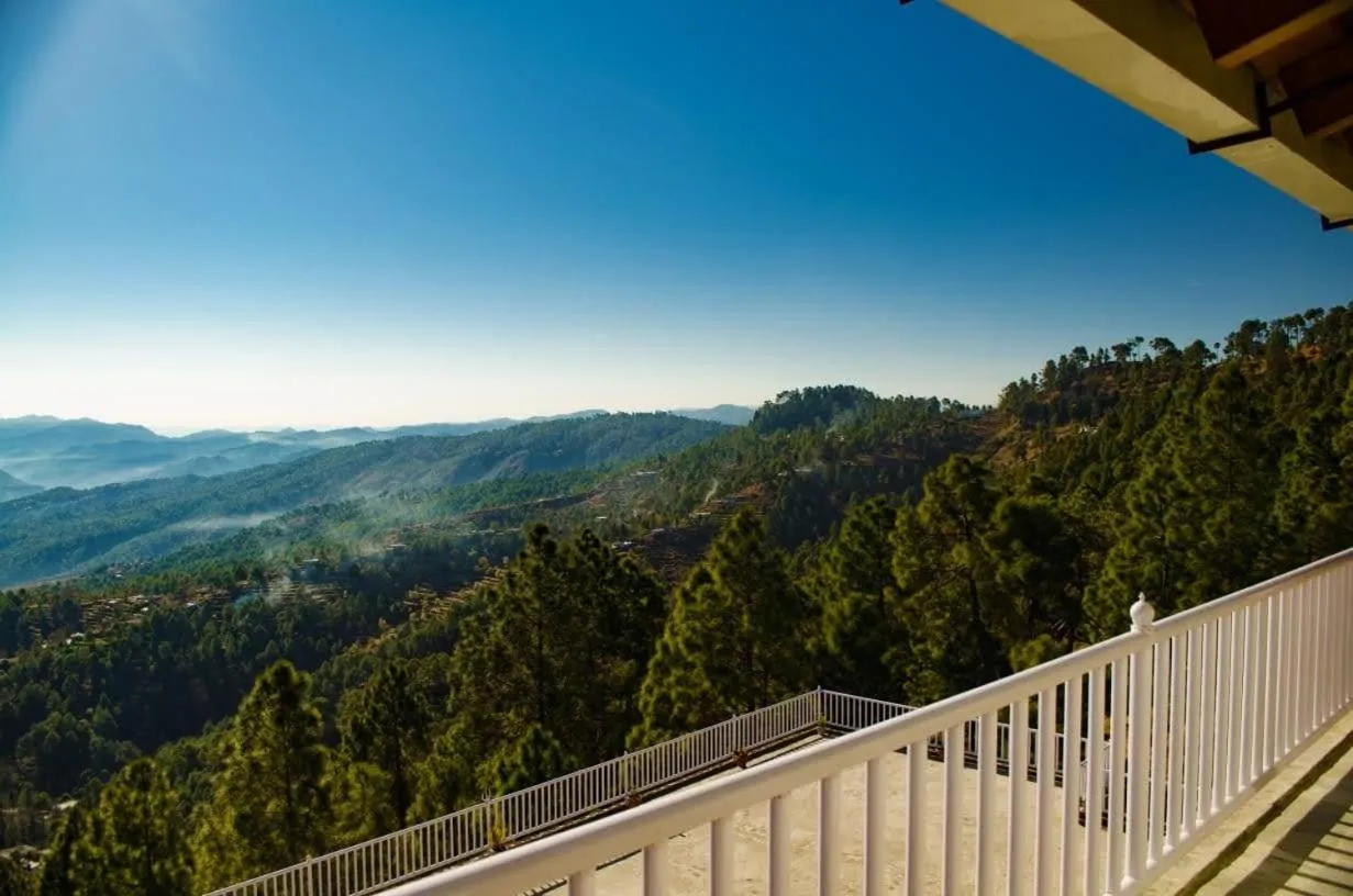 Balcony/Terrace in Kasar Rainbow Yoga Retreat