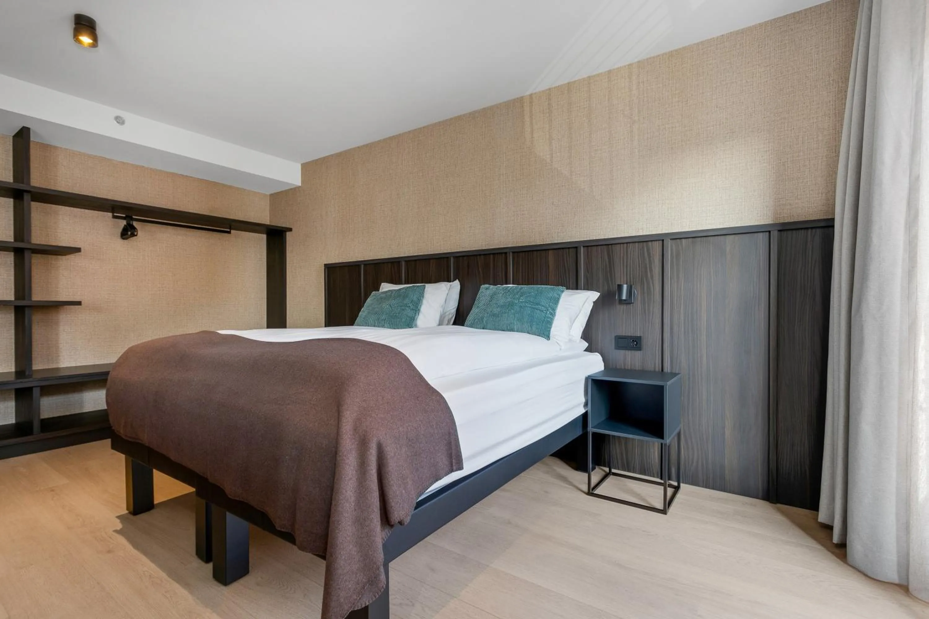 Bed in Strand Hotel Apartments
